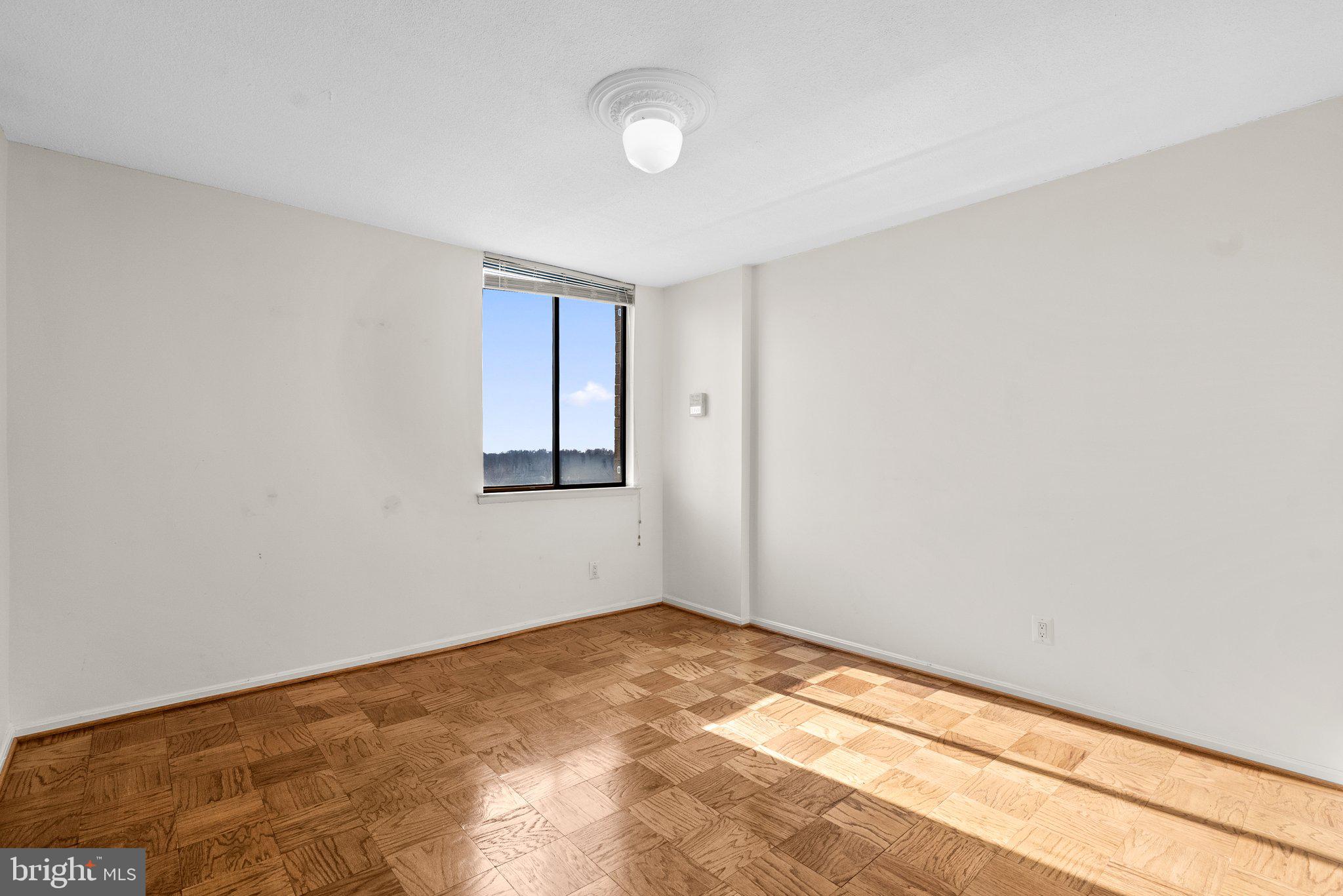 AMERICANA CENTRE - Residential Lease