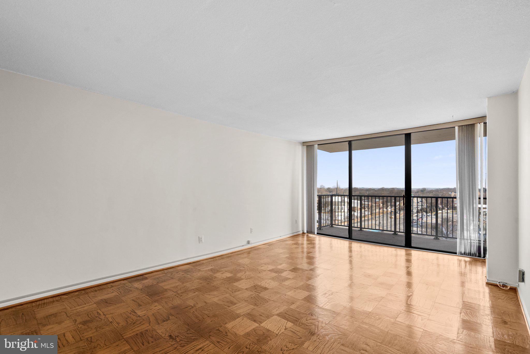 AMERICANA CENTRE - Residential Lease