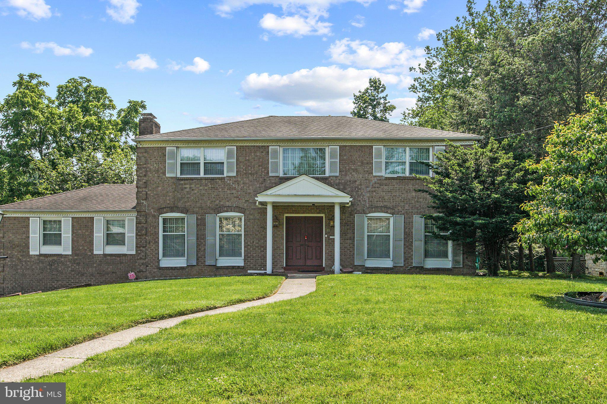 Welcome to this charming property nestled in the heart of Elkins Park, Montgomery County. Situated on a highly desirable cul-de-sac, this home offers a fantastic opportunity.
Currently configured with 3 bedrooms and 2.5 bathrooms, the original structure was a 4-bedroom design. A substantial addition has expanded the above-ground living space to nearly 4,000 square feet, complementing a full basement. This property presents an ideal prospect for builders, investors, or homebuyers with a vision to create their dream residence in a prime location. Please do not hesitate to call the listing agent for further details or to ask any questions you may have.