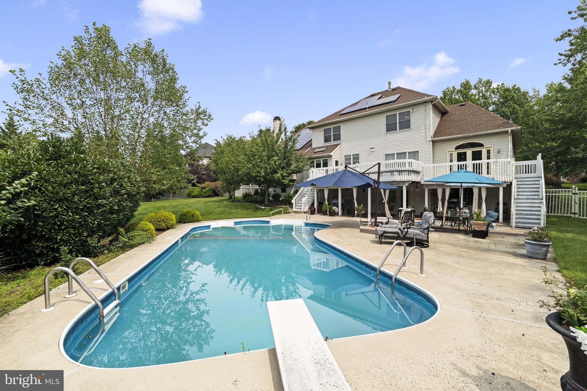1015 REDTAIL ROAD