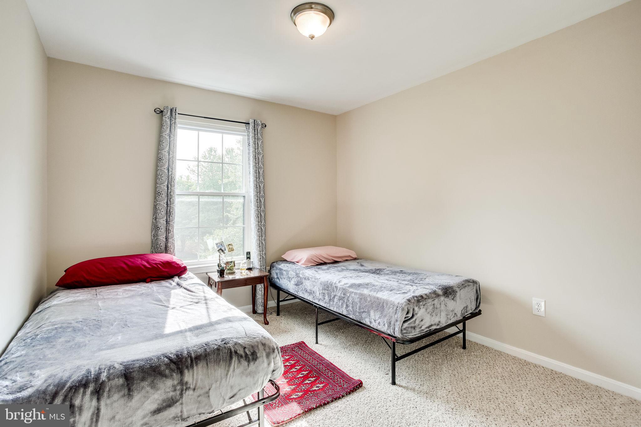 COUNTRYSIDE - Residential