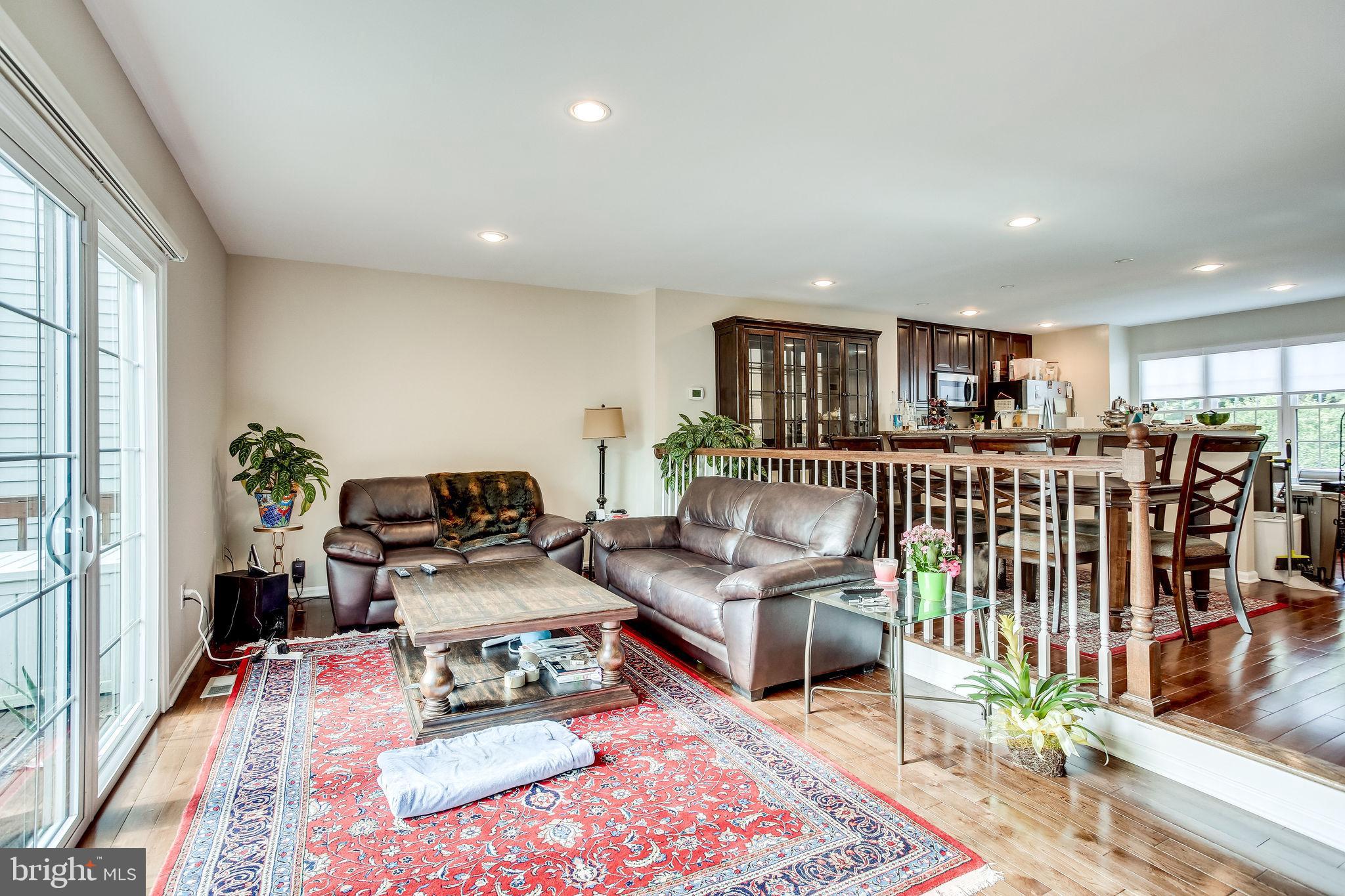 COUNTRYSIDE - Residential