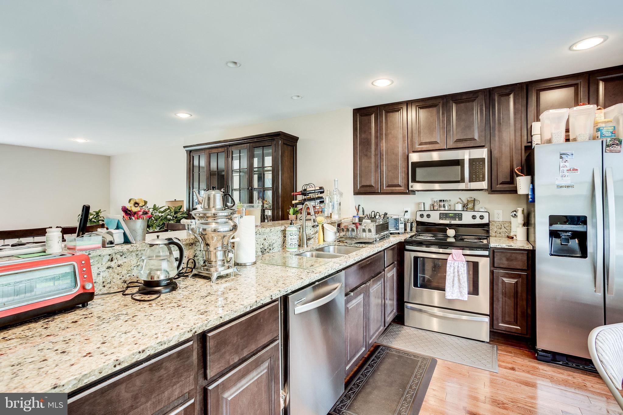 COUNTRYSIDE - Residential