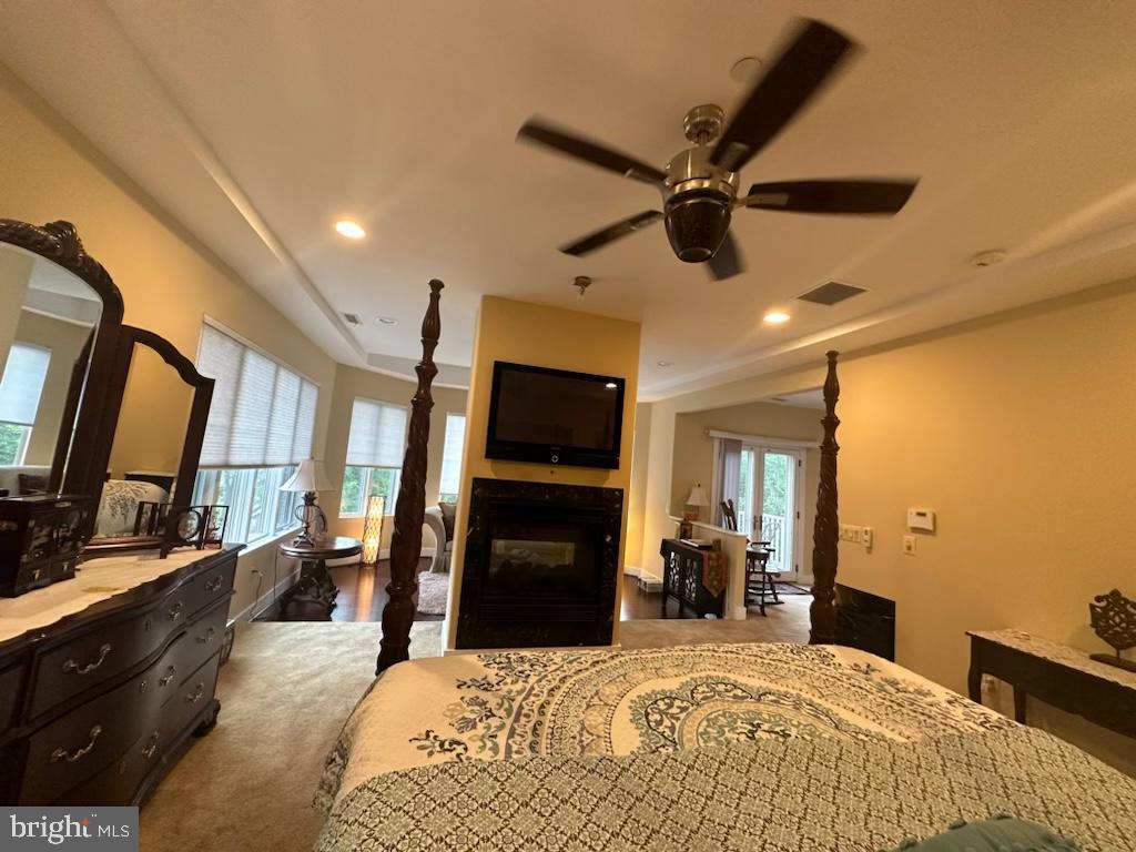 WOODMORE-RESUB-PLAT 3> - Residential