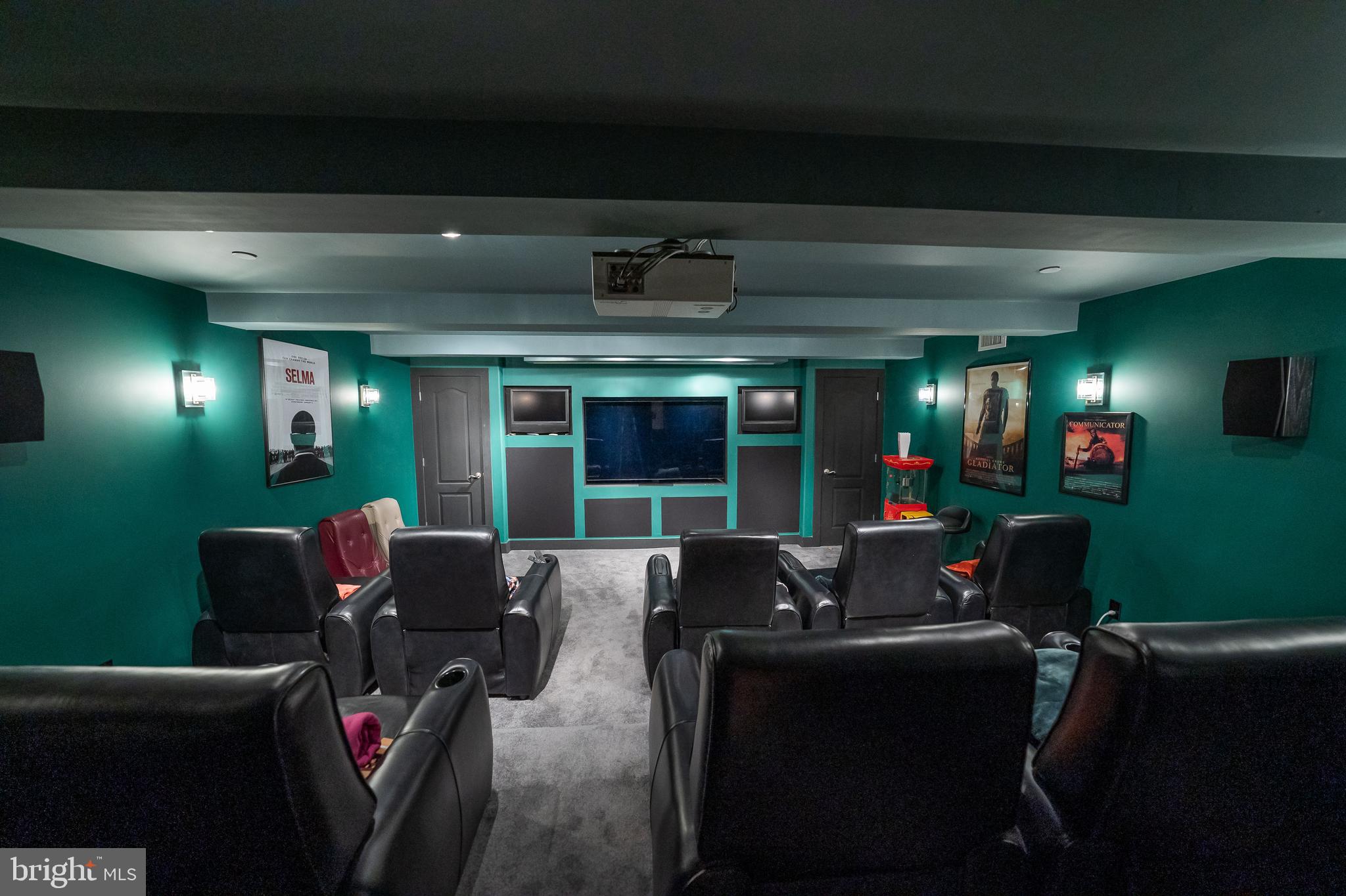 WOODMORE-RESUB-PLAT 3> - Residential