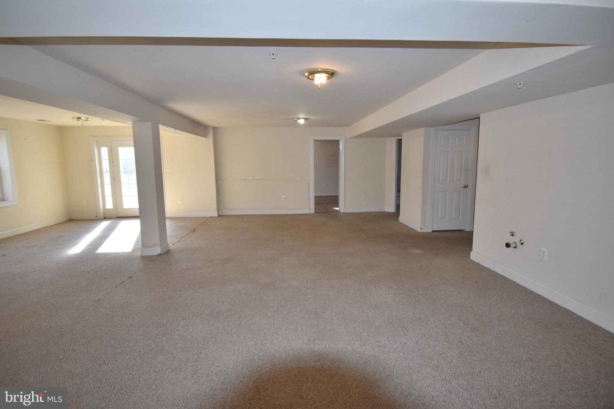 OAK CREEK CLUB - Residential