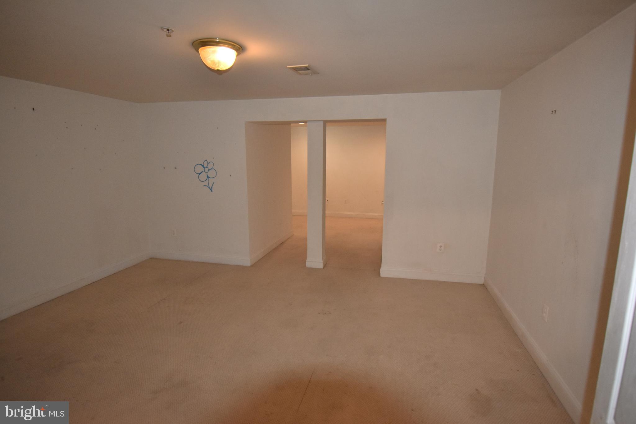 OAK CREEK CLUB - Residential