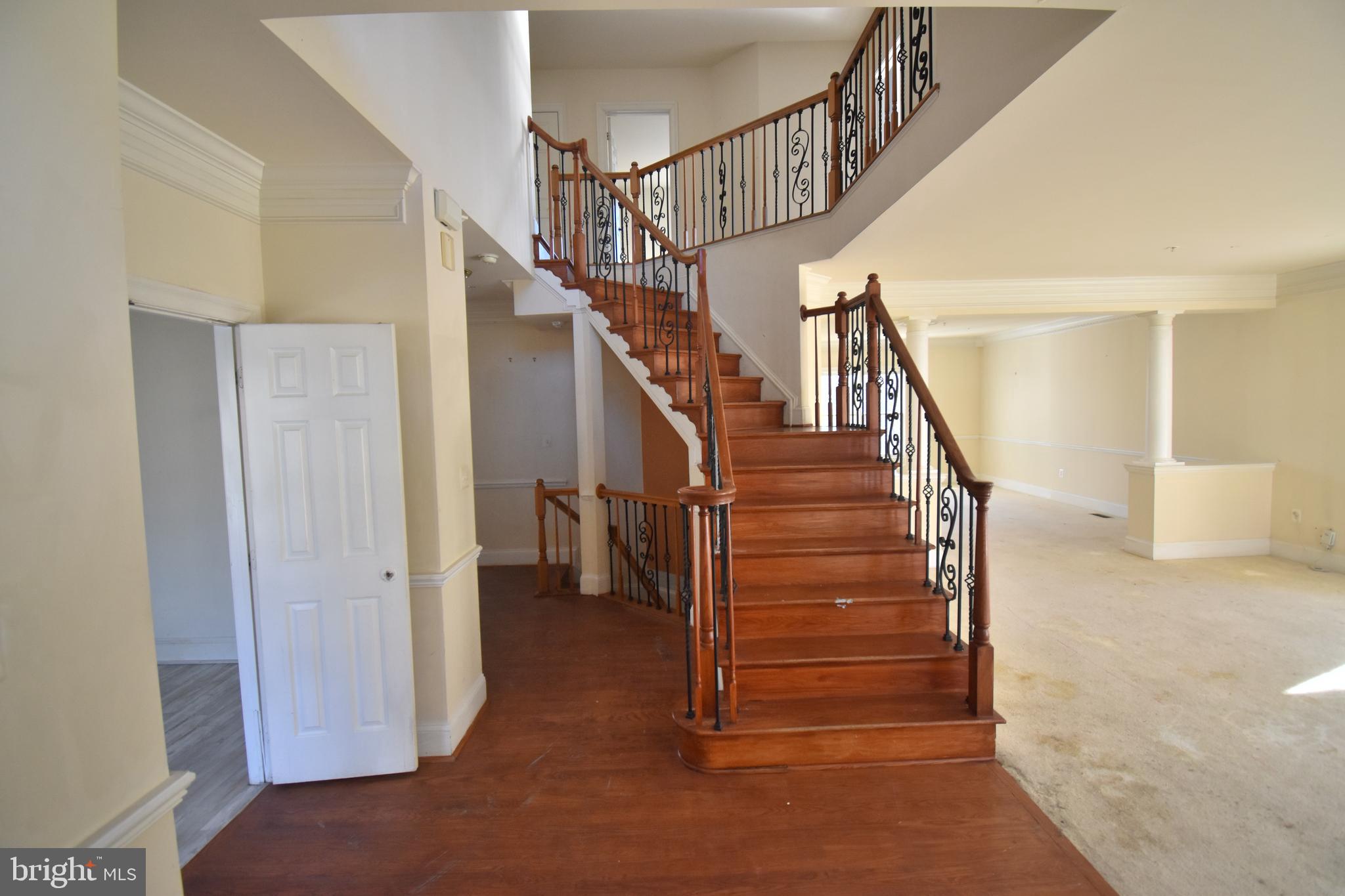 OAK CREEK CLUB - Residential