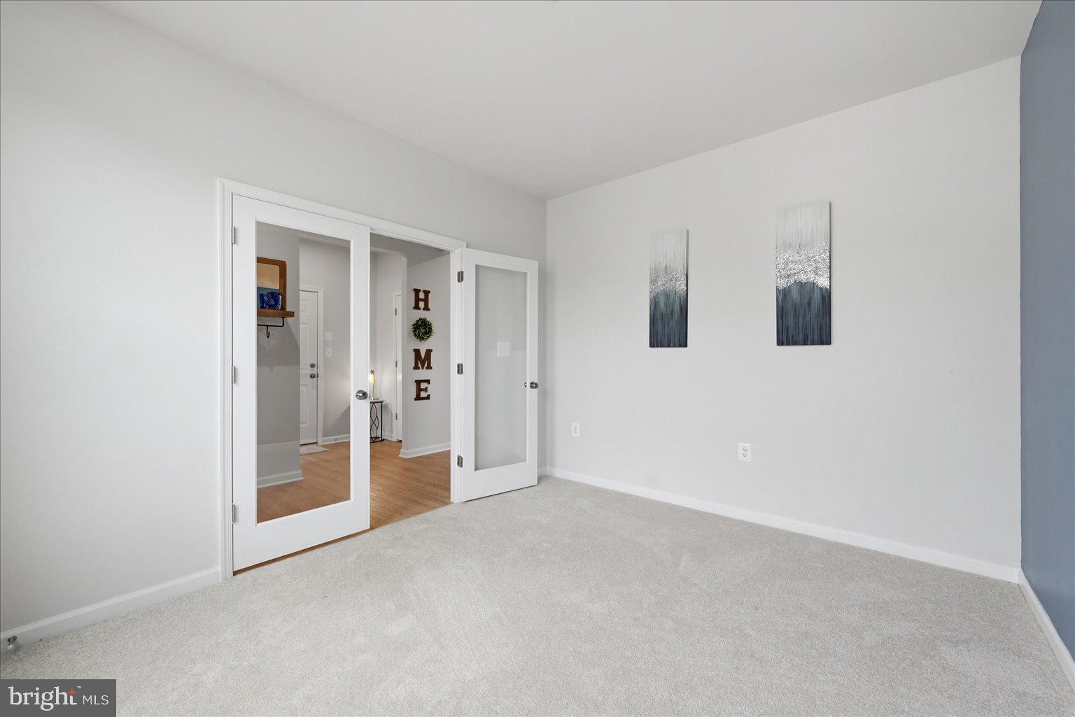 PRESIDENTS POINTE - Residential