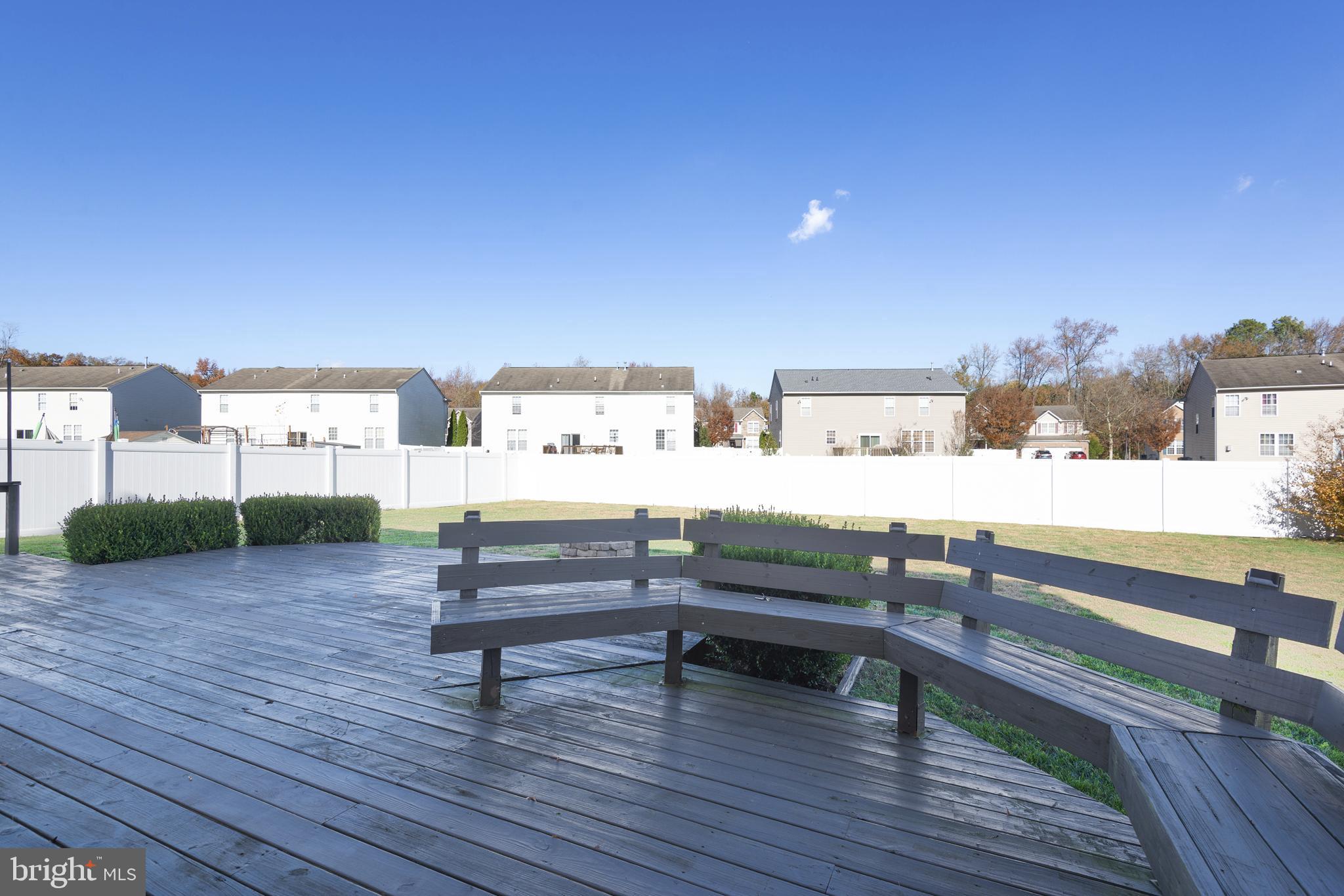 SAVANNAH OVERLOOK - Residential