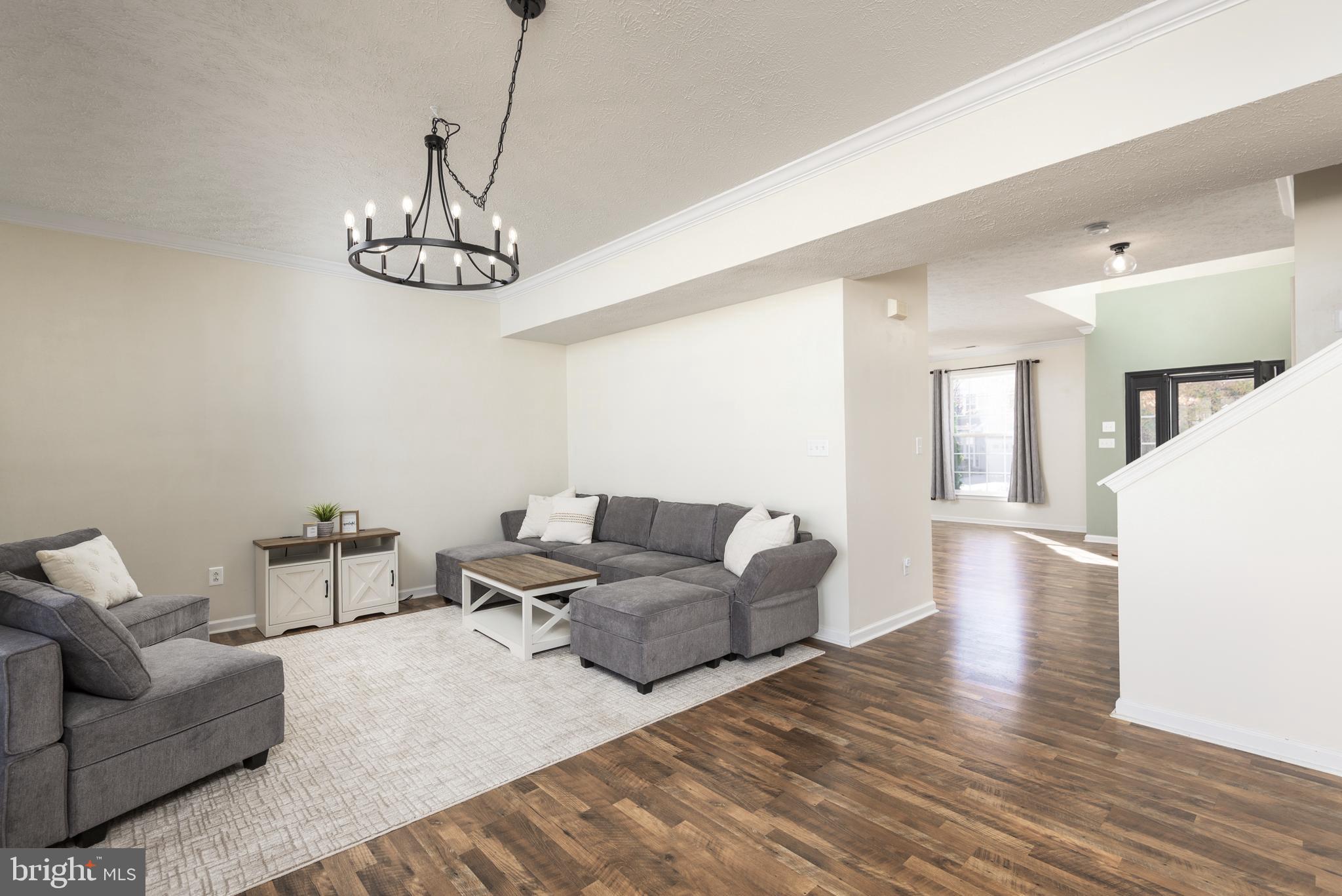 SAVANNAH OVERLOOK - Residential