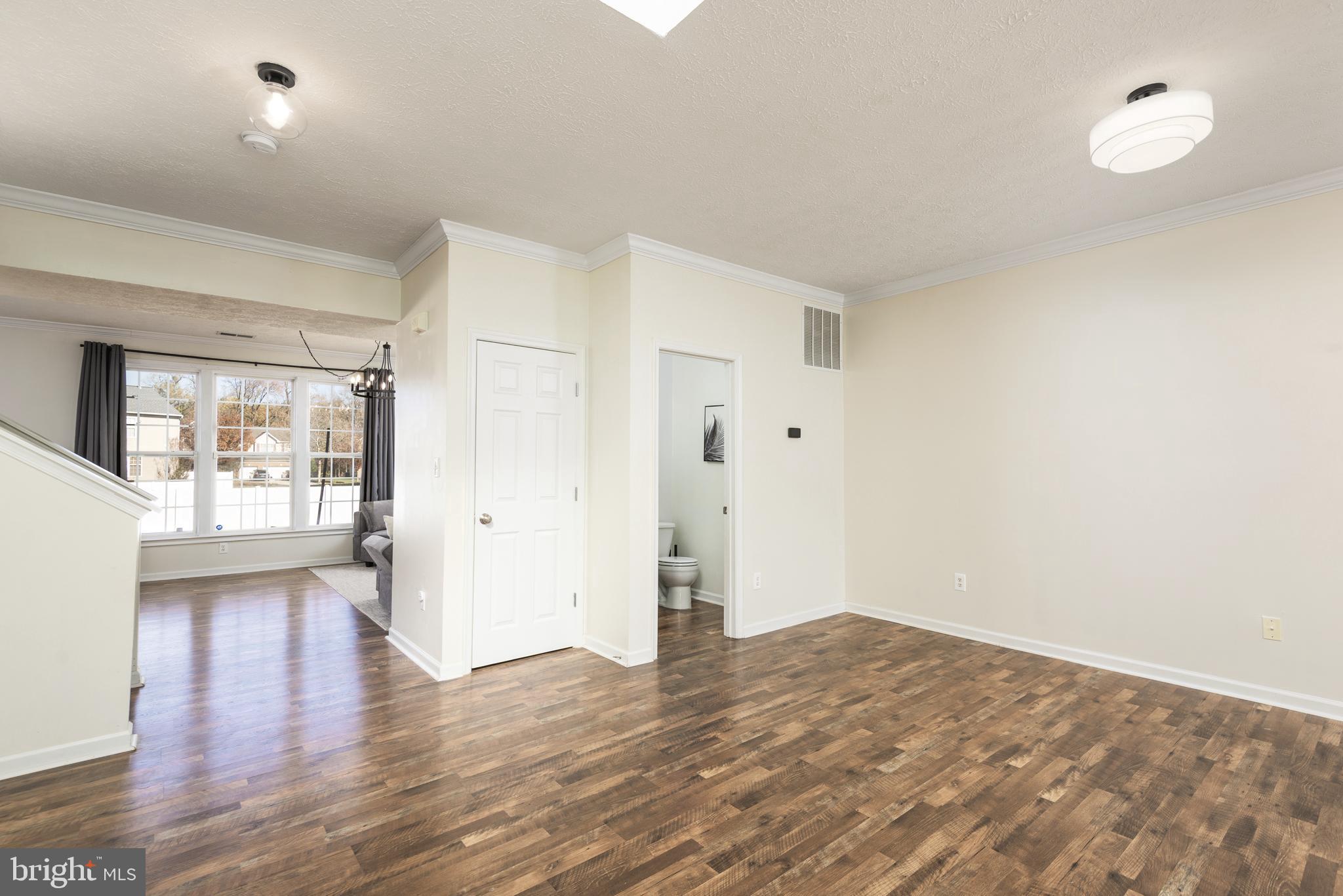 SAVANNAH OVERLOOK - Residential