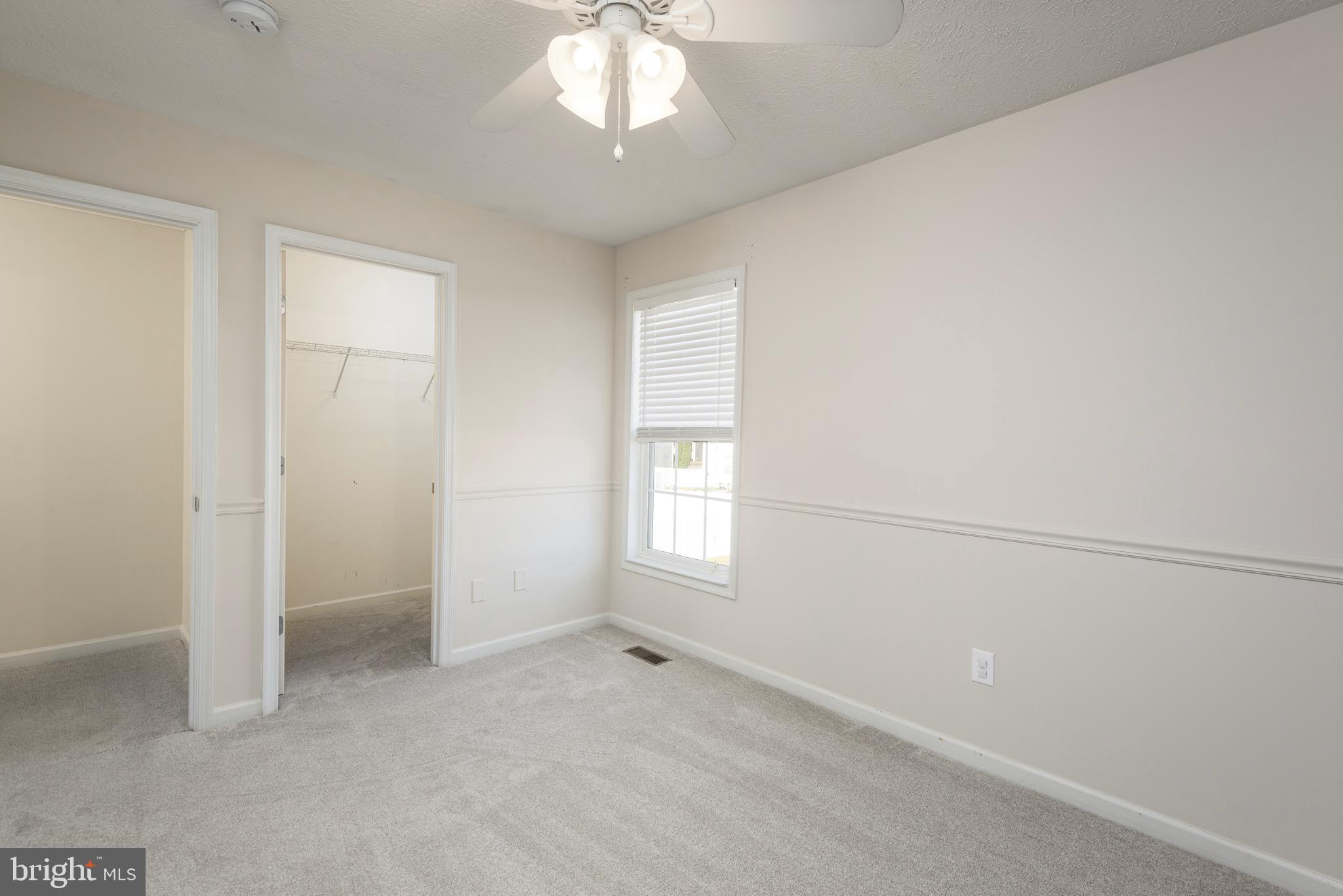 SAVANNAH OVERLOOK - Residential