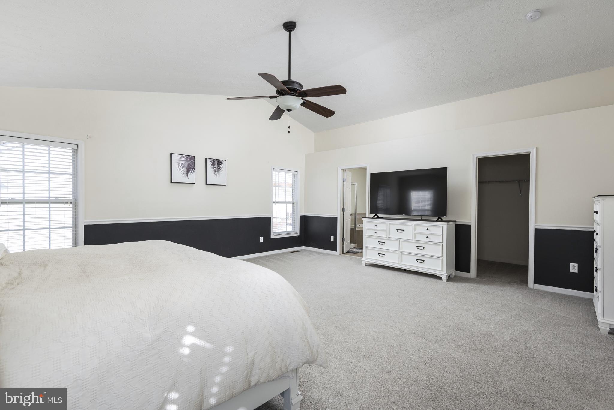 SAVANNAH OVERLOOK - Residential