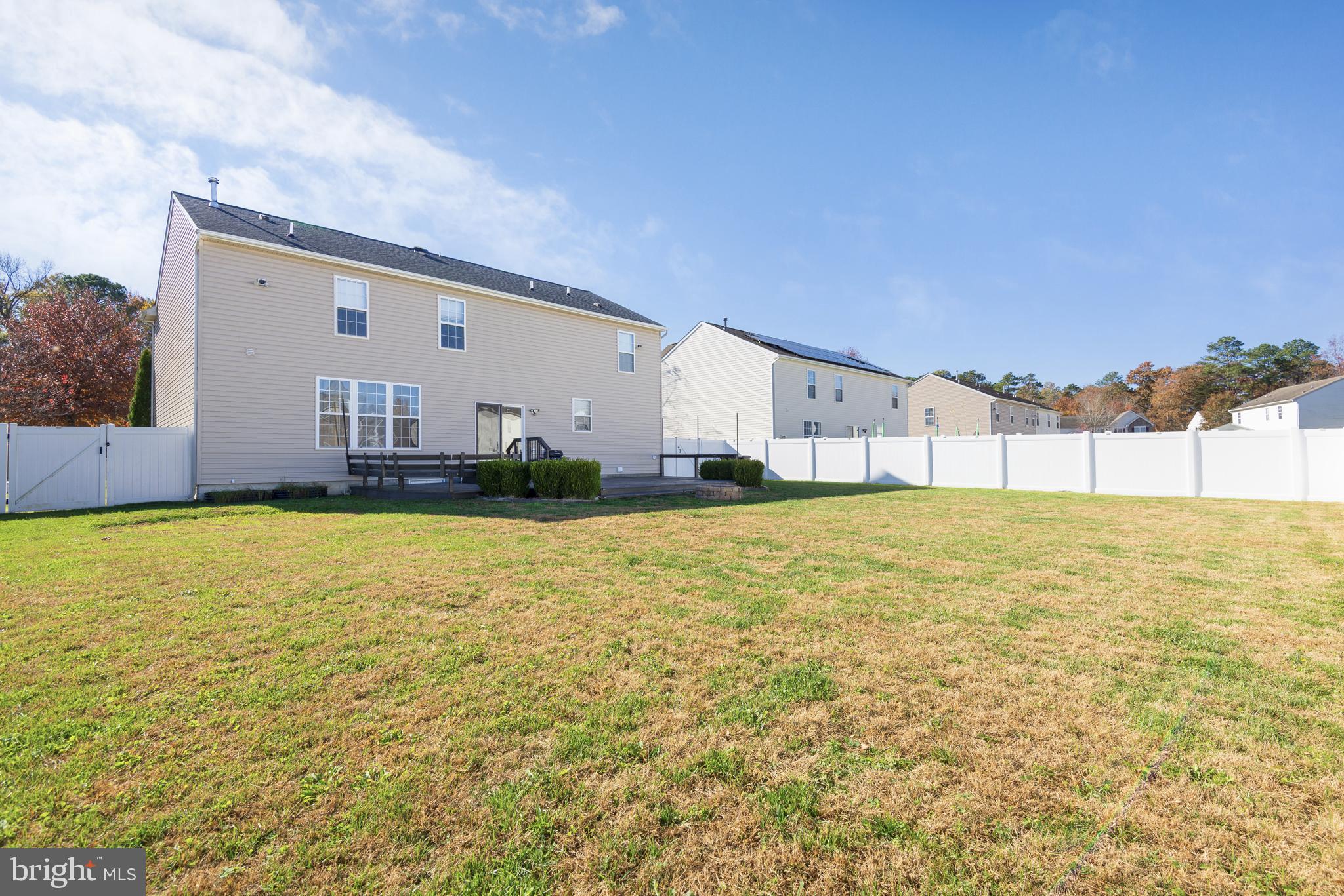 SAVANNAH OVERLOOK - Residential