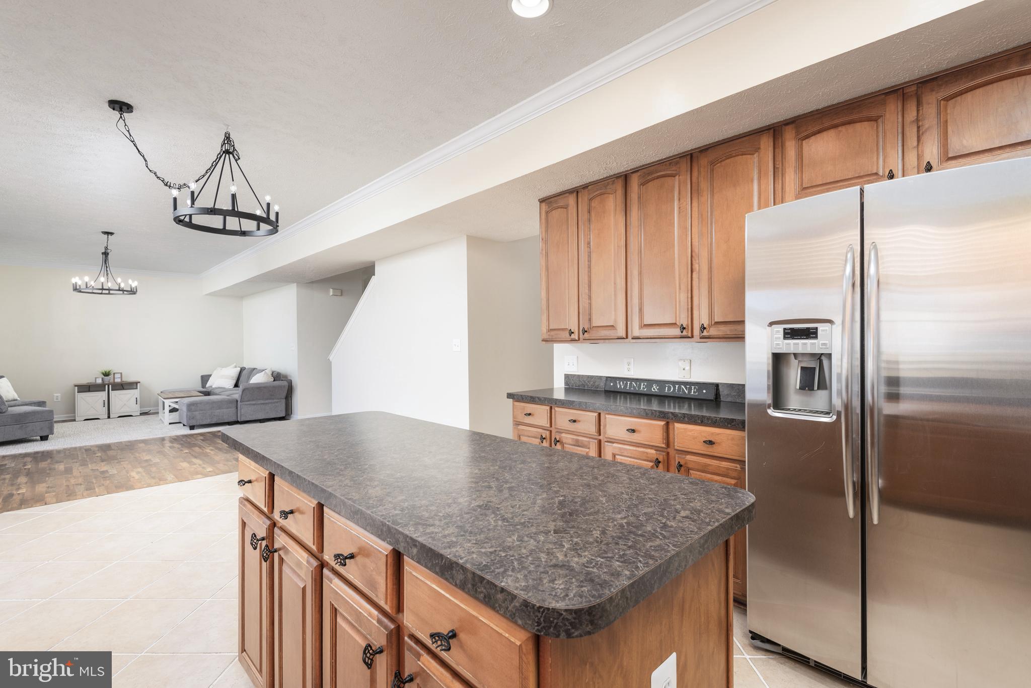 SAVANNAH OVERLOOK - Residential