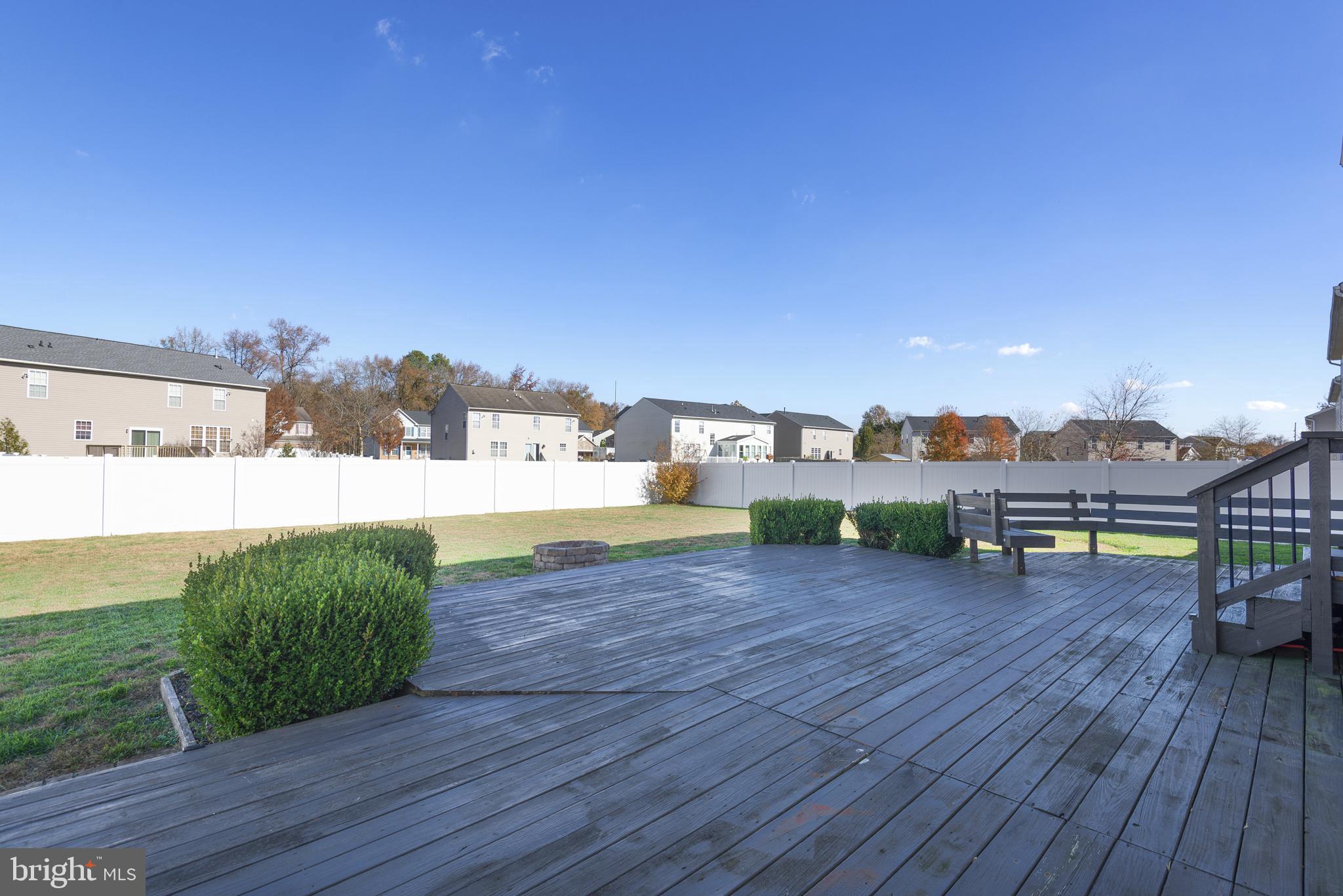 SAVANNAH OVERLOOK - Residential