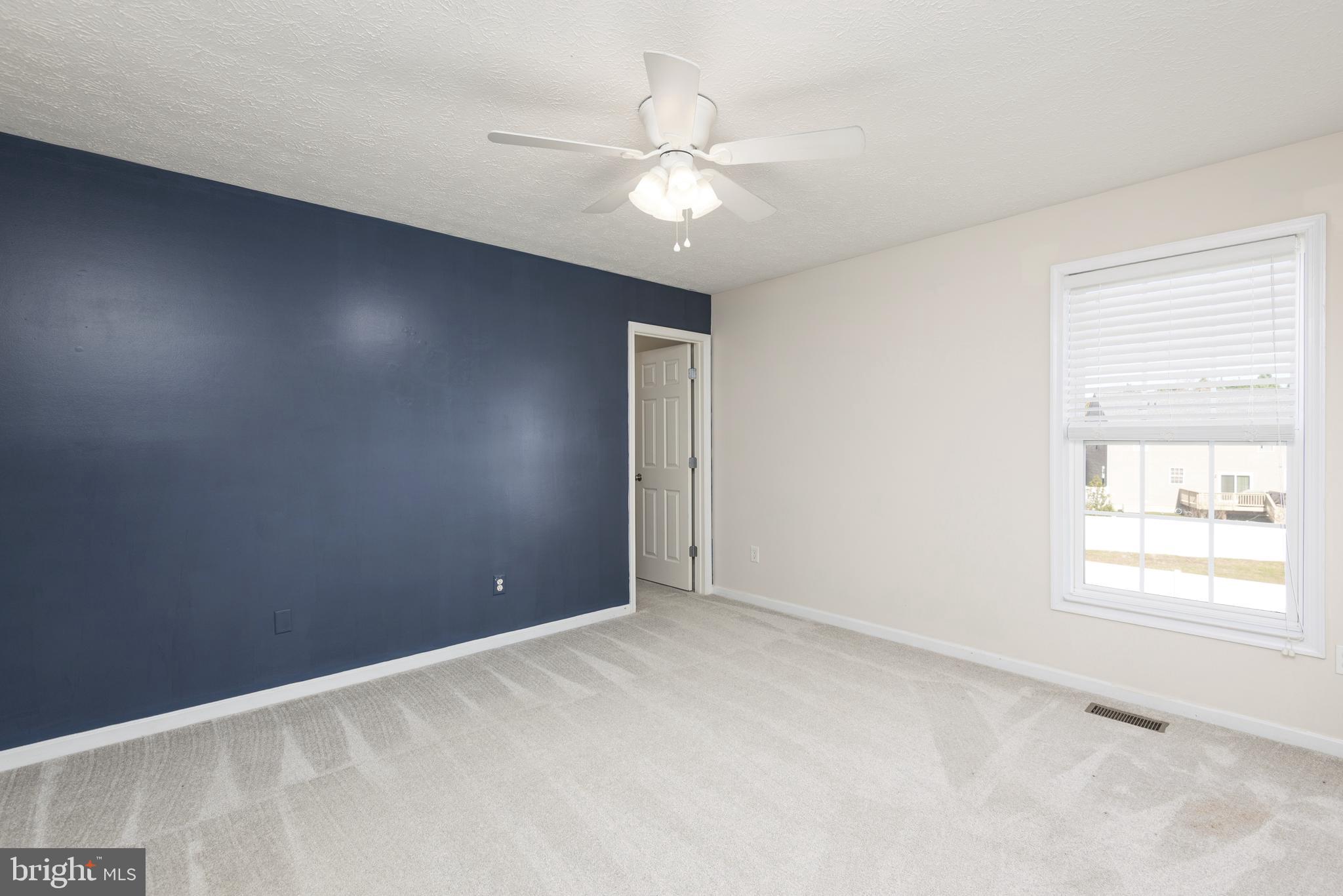 SAVANNAH OVERLOOK - Residential