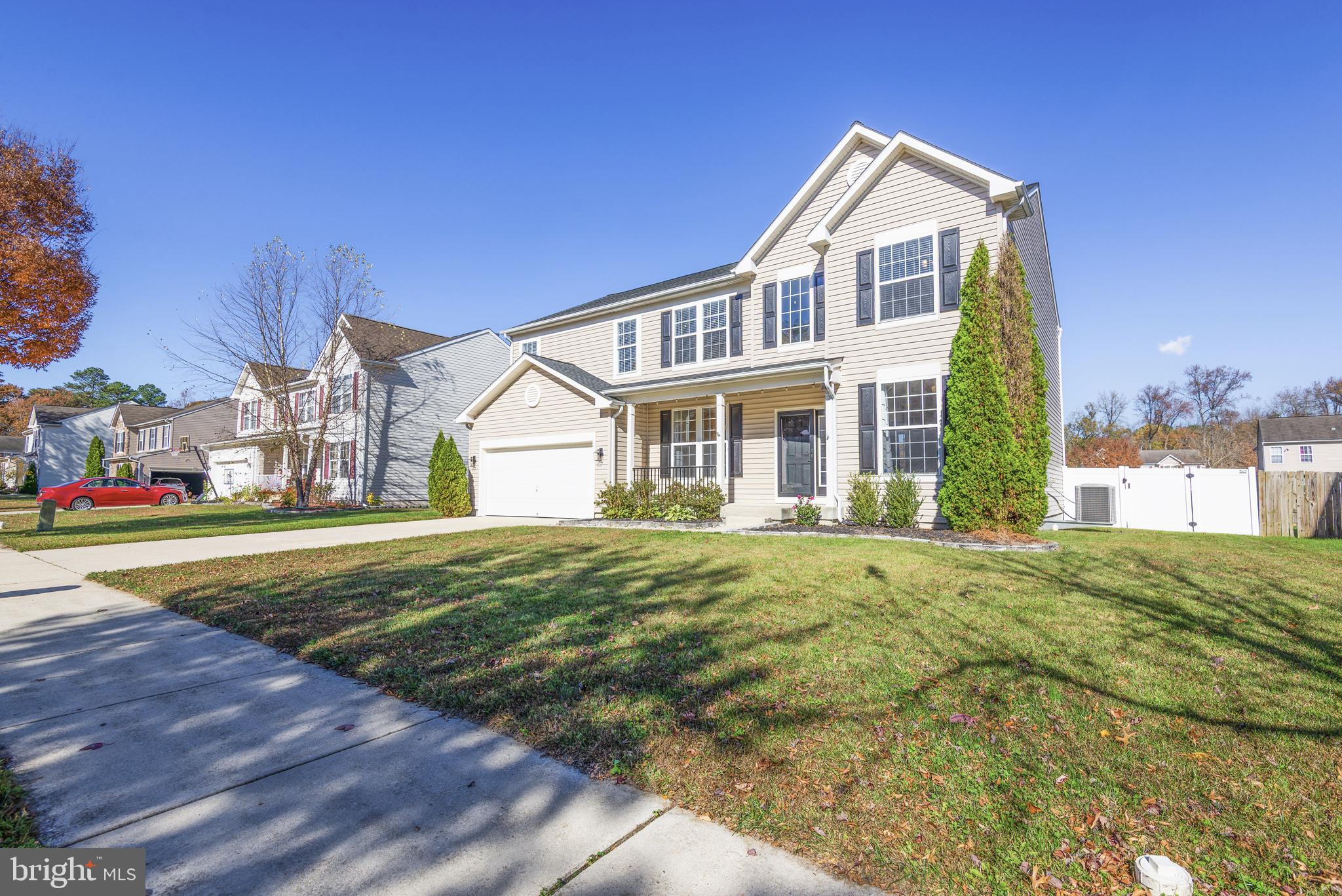SAVANNAH OVERLOOK - Residential