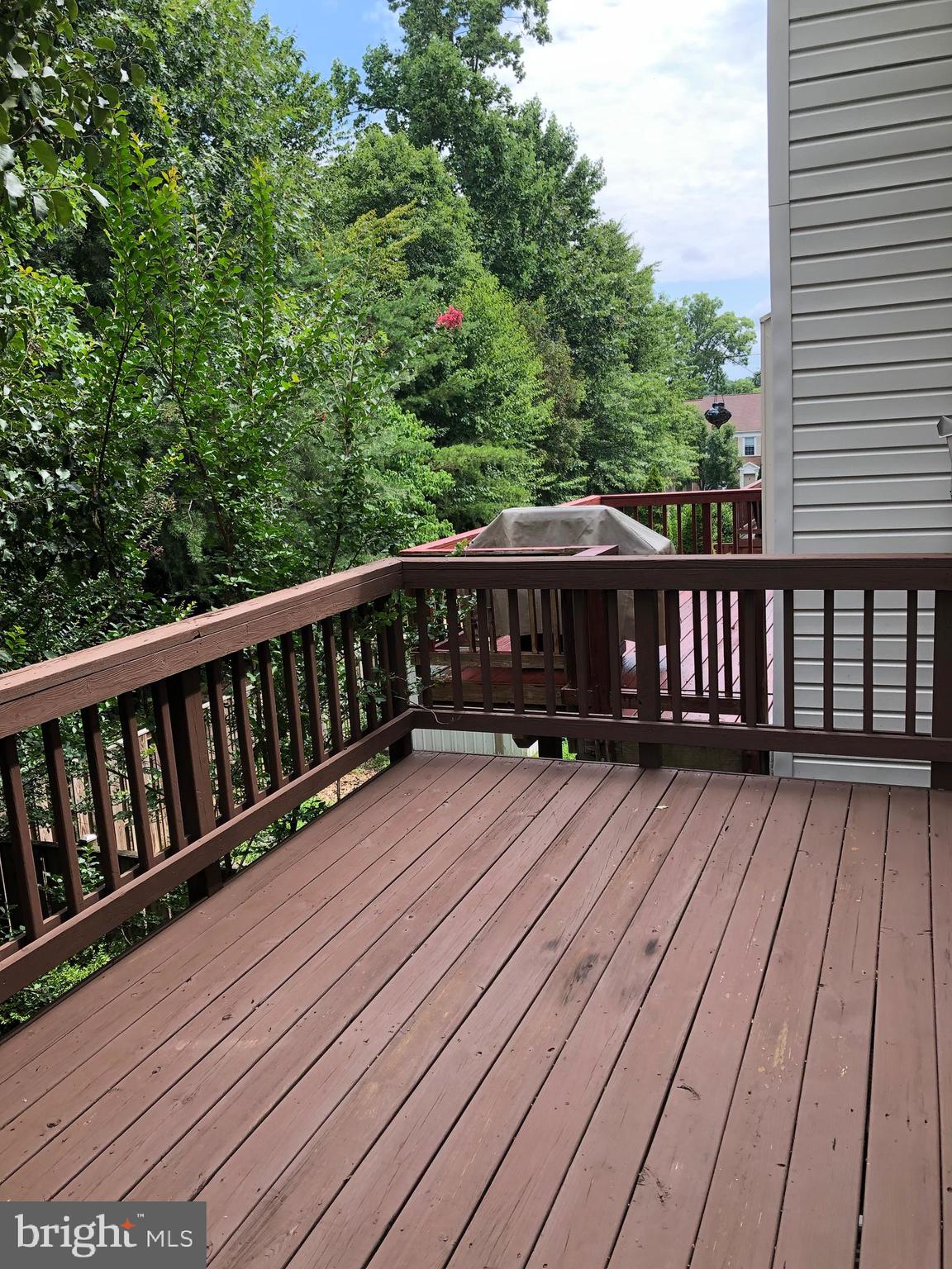 LAKE RIDGE - Residential