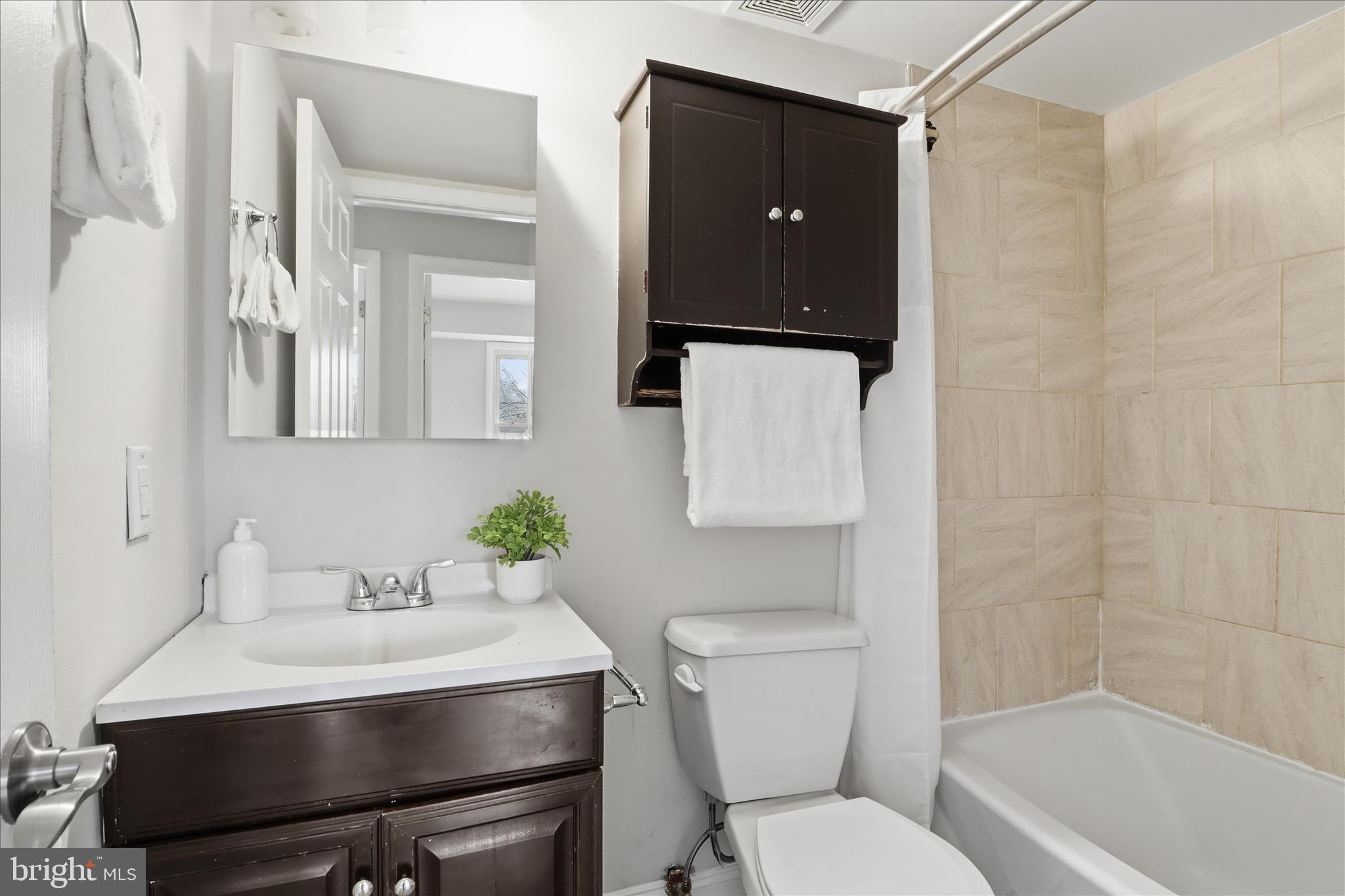 CANTERBURY RIDING - Residential