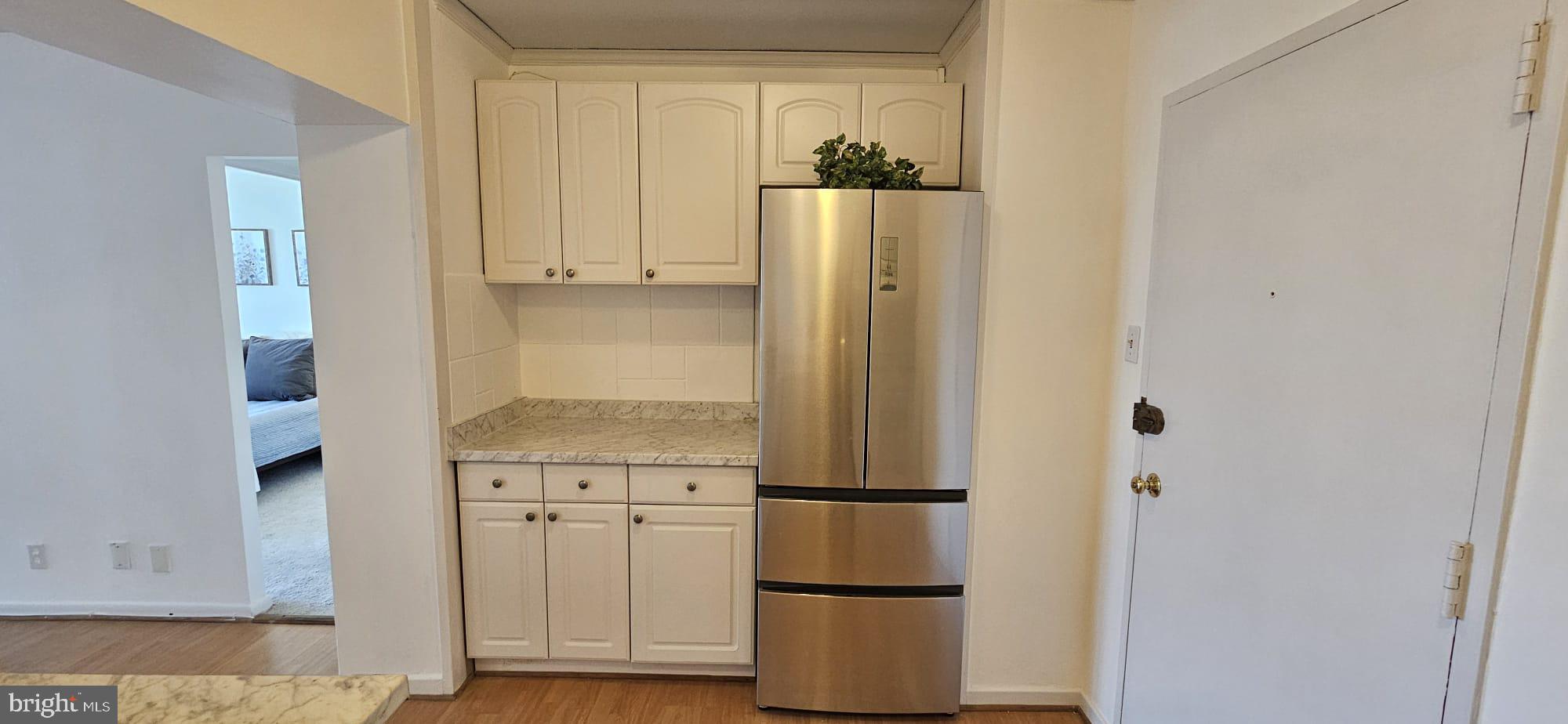 1250 4TH STREET SW W405