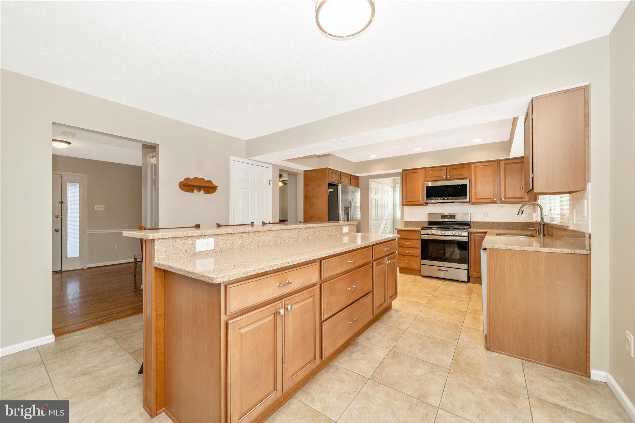 LONGRIDGE KNOLLS - Residential