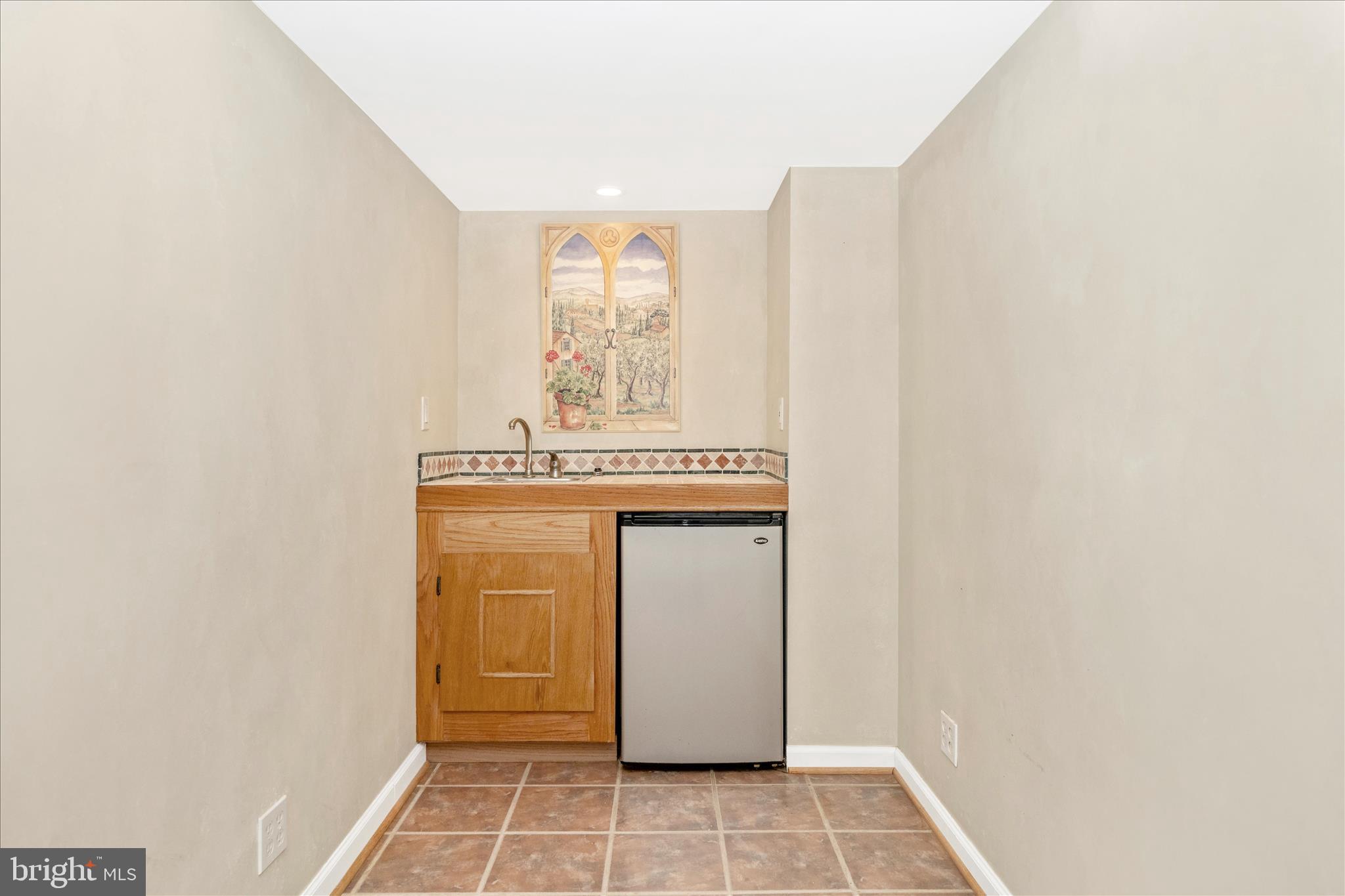 LONGRIDGE KNOLLS - Residential