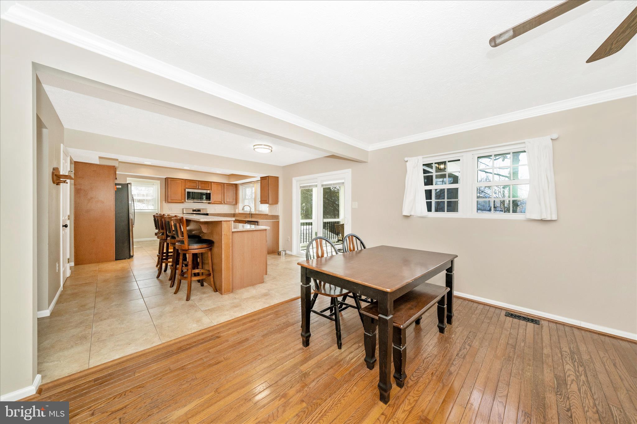 LONGRIDGE KNOLLS - Residential