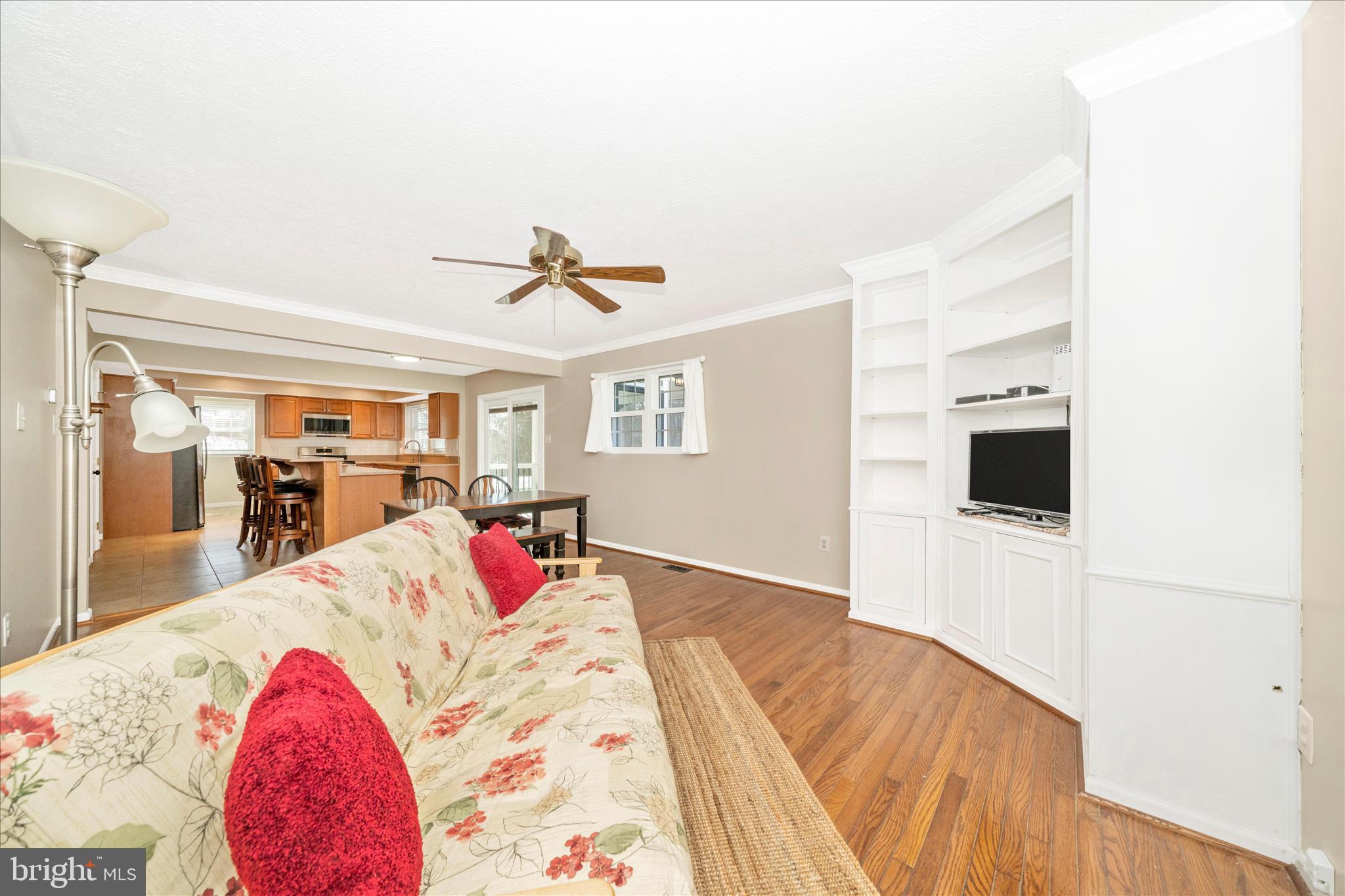 LONGRIDGE KNOLLS - Residential