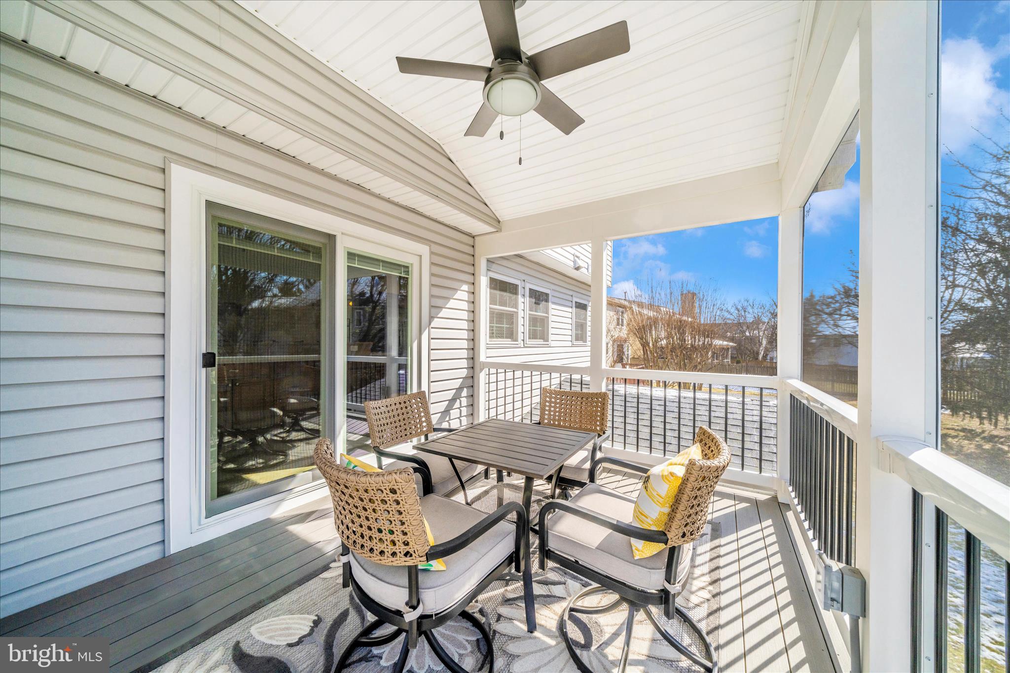 LONGRIDGE KNOLLS - Residential