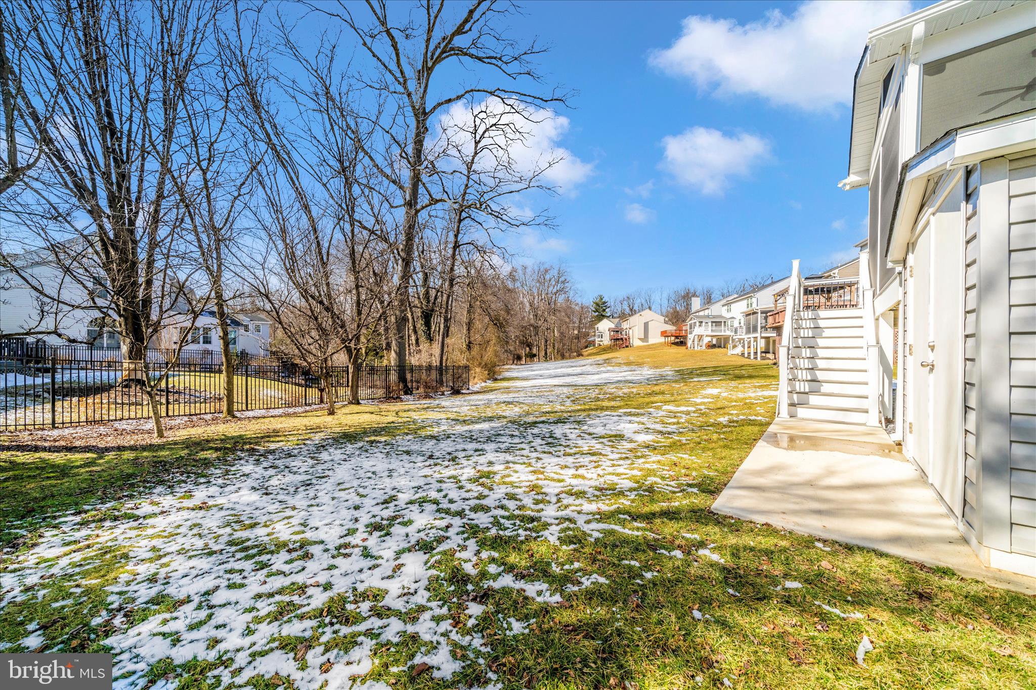 LONGRIDGE KNOLLS - Residential