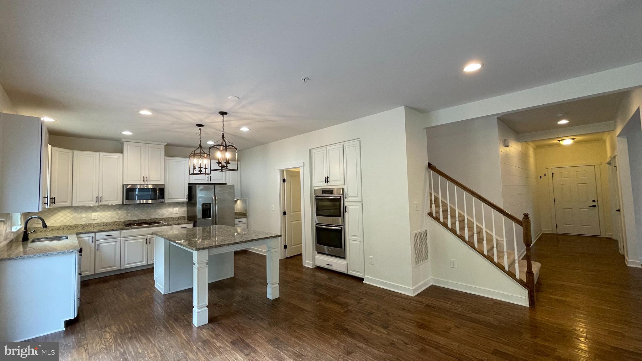 2309 HARMSWORTH DRIVE