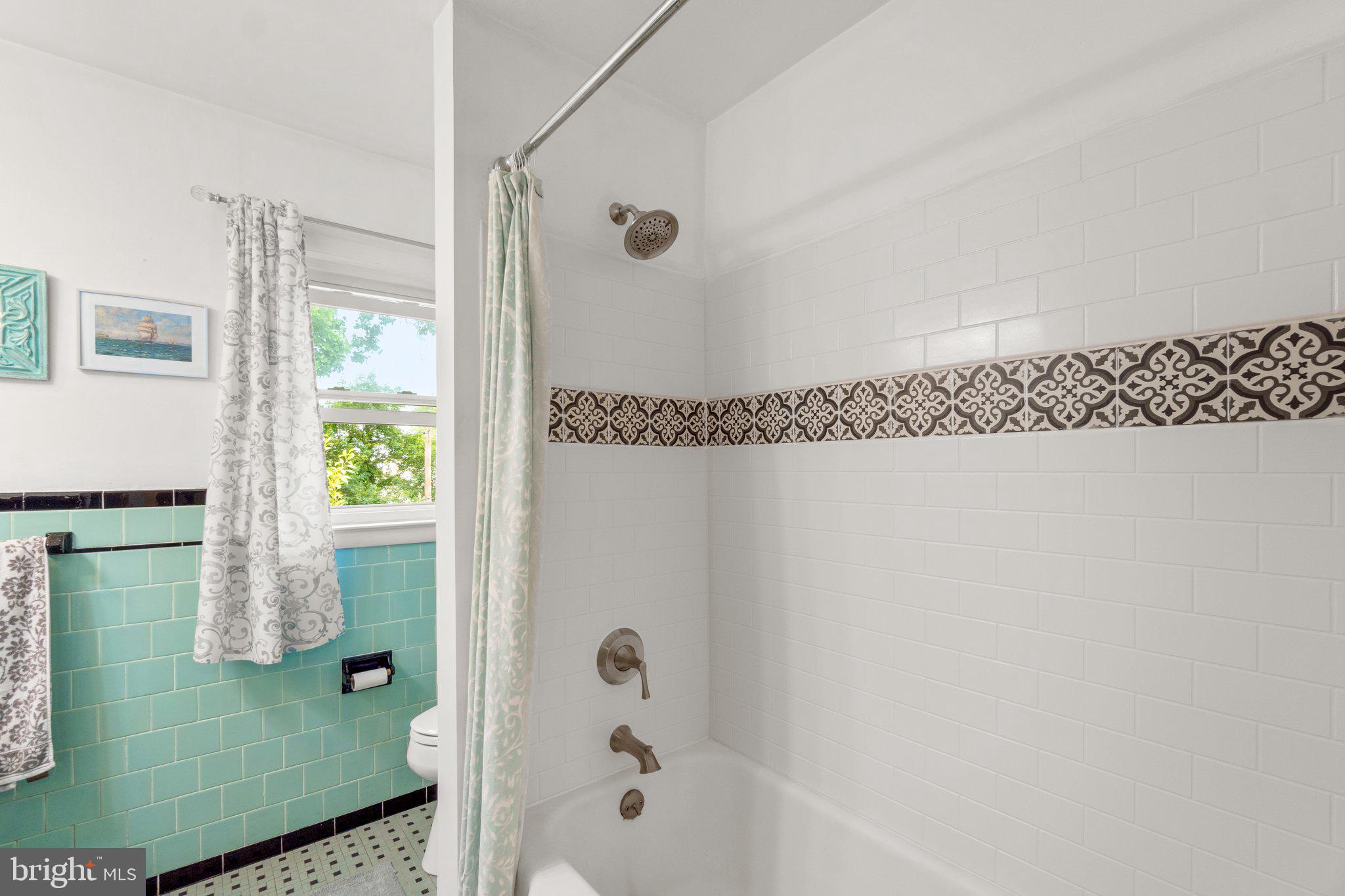 HILLSIDE ACRES - Residential