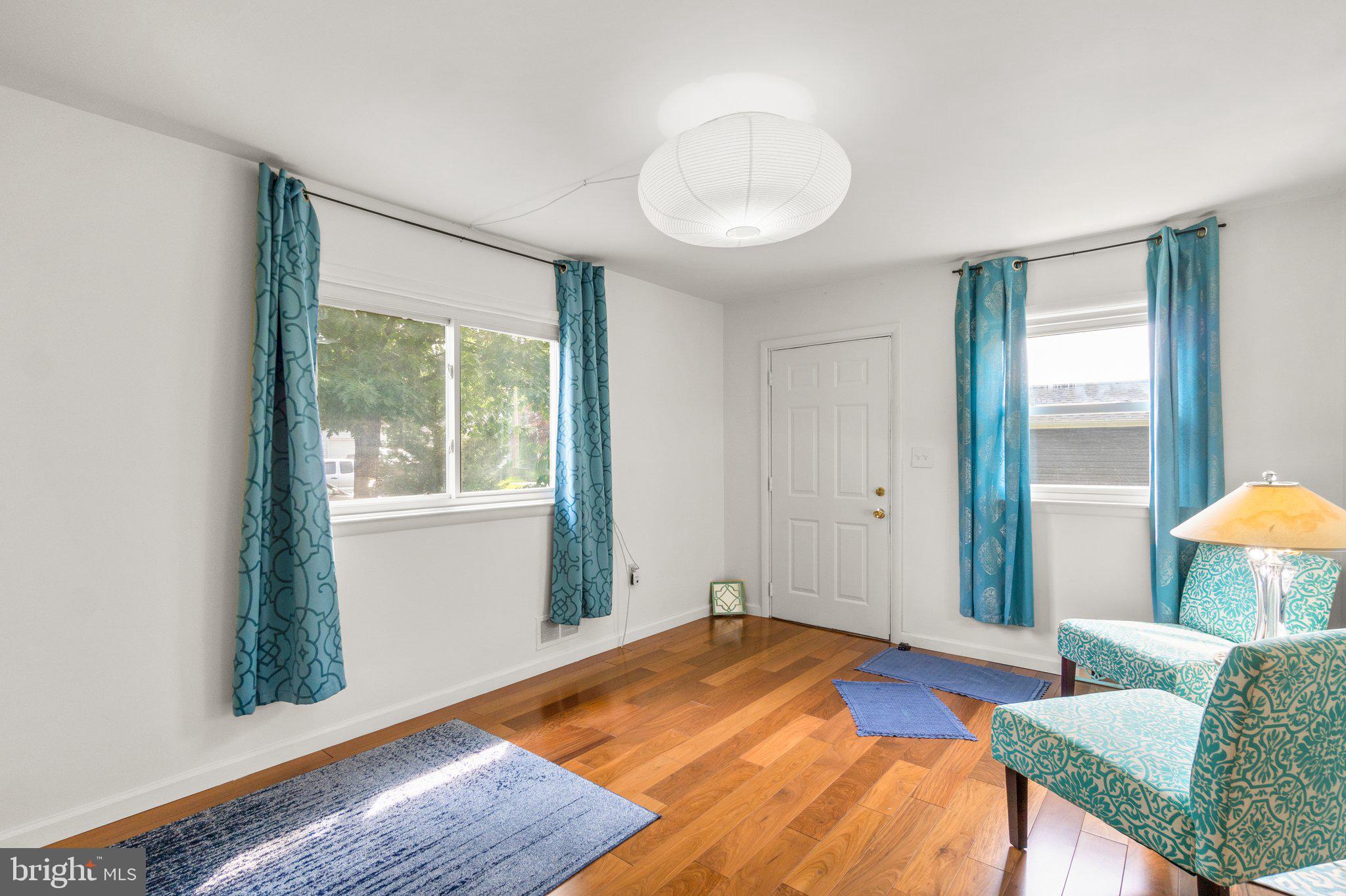 HILLSIDE ACRES - Residential