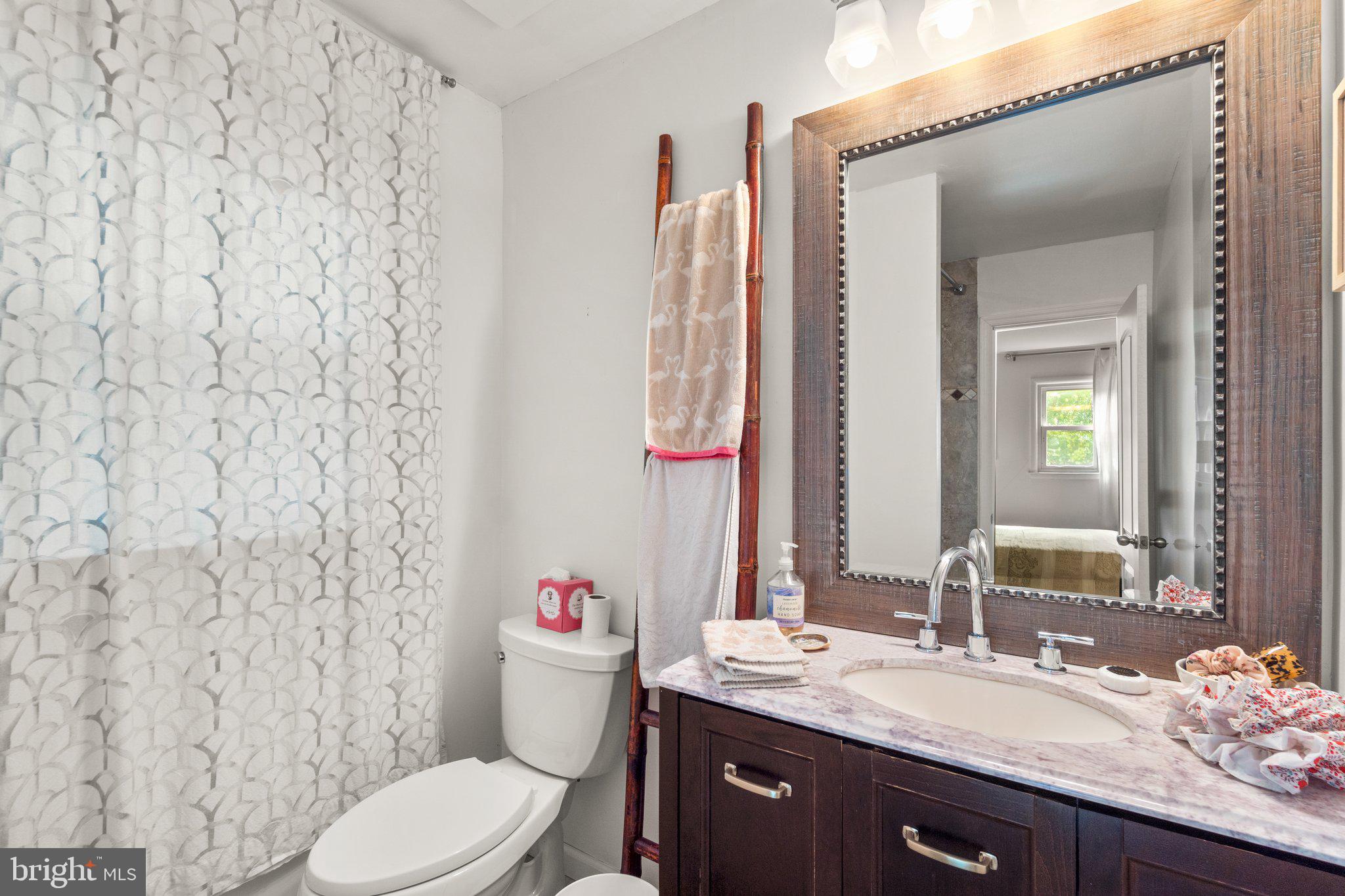 HILLSIDE ACRES - Residential