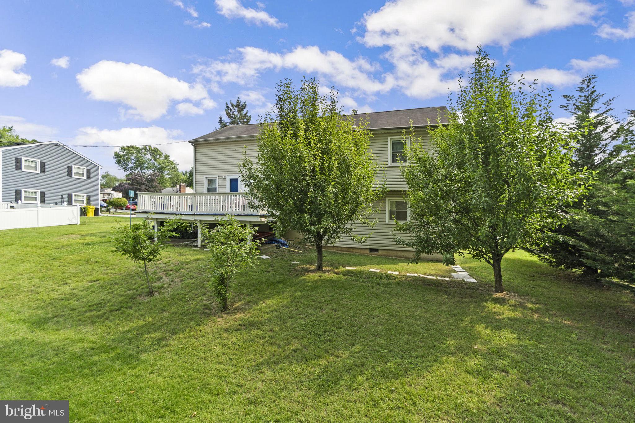 HILLSIDE ACRES - Residential