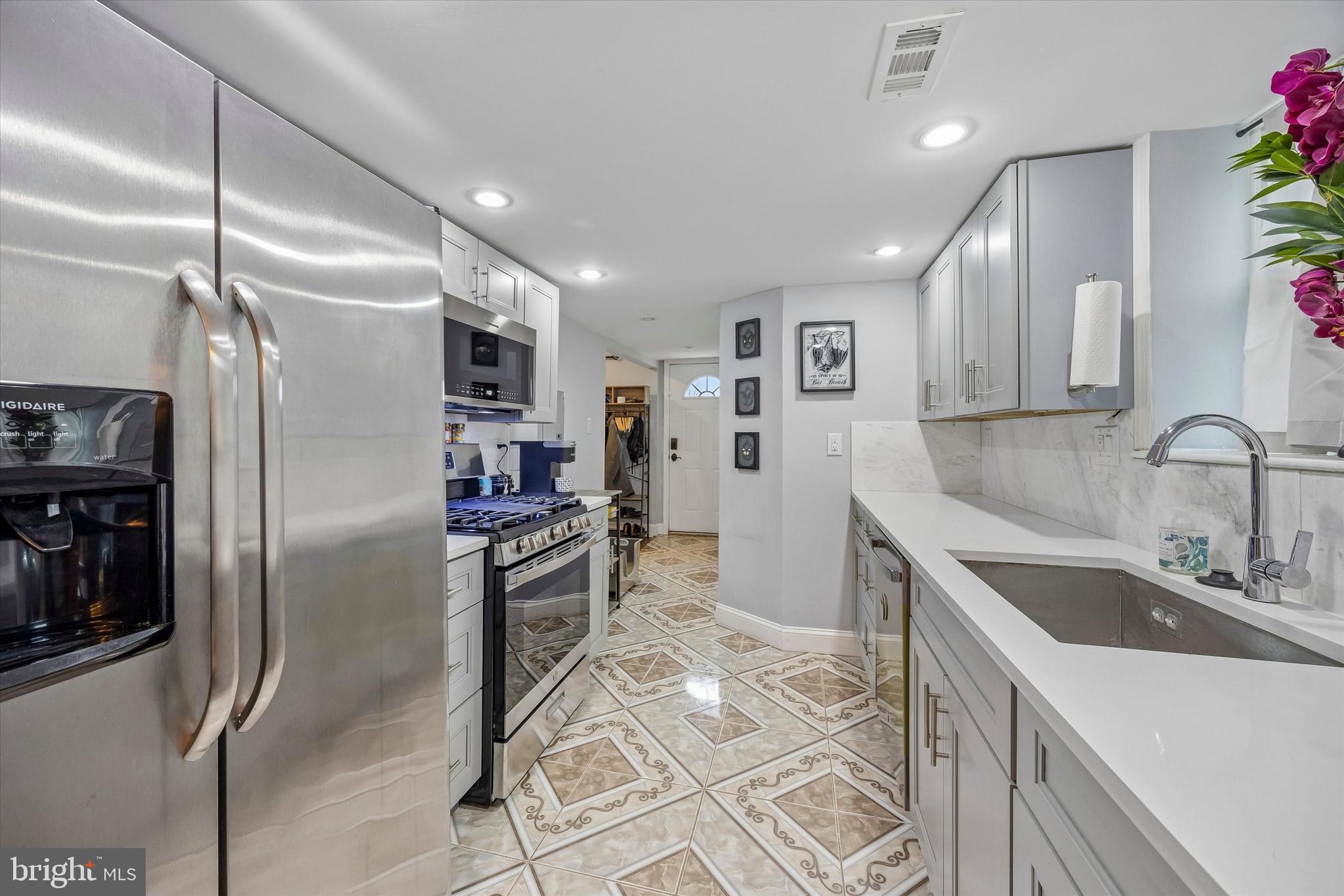 LIBERTY ESTATES - Residential