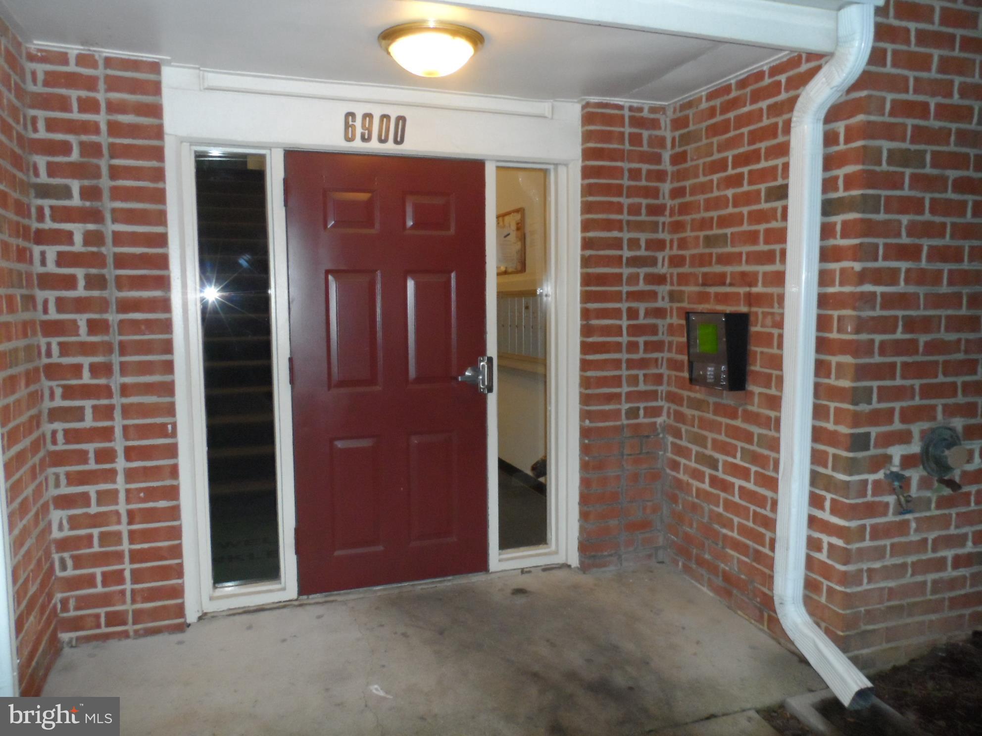 BRINKLEY OVERLOOK - Residential Lease