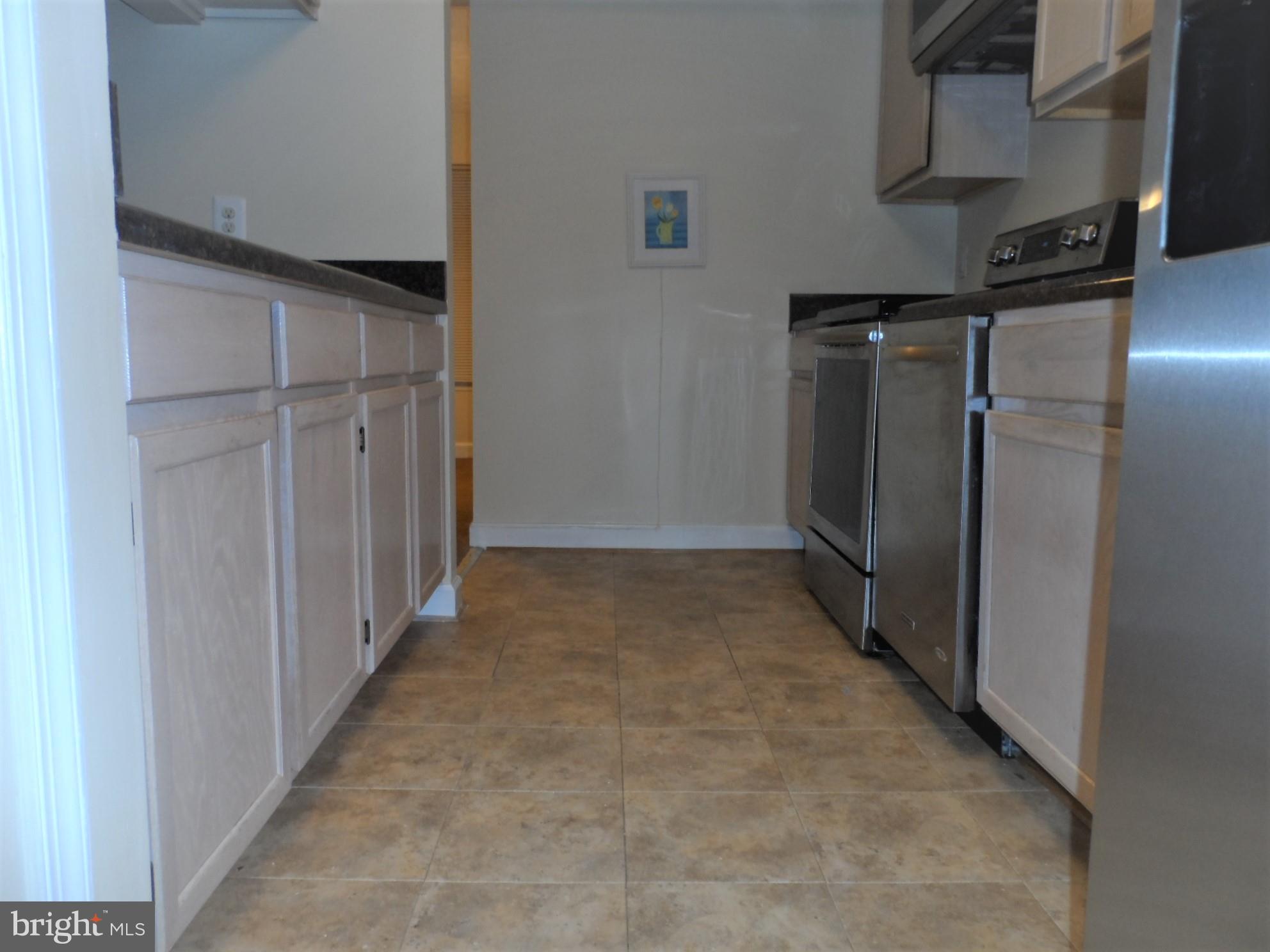 BRINKLEY OVERLOOK - Residential Lease