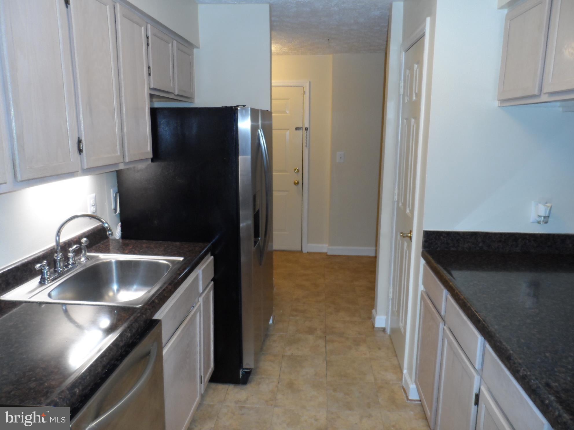 BRINKLEY OVERLOOK - Residential Lease