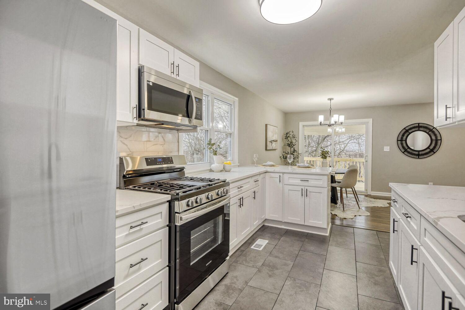 BLACKTHORN - Residential