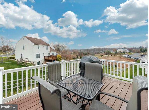 WASHINGTON SQUARE - Residential Lease