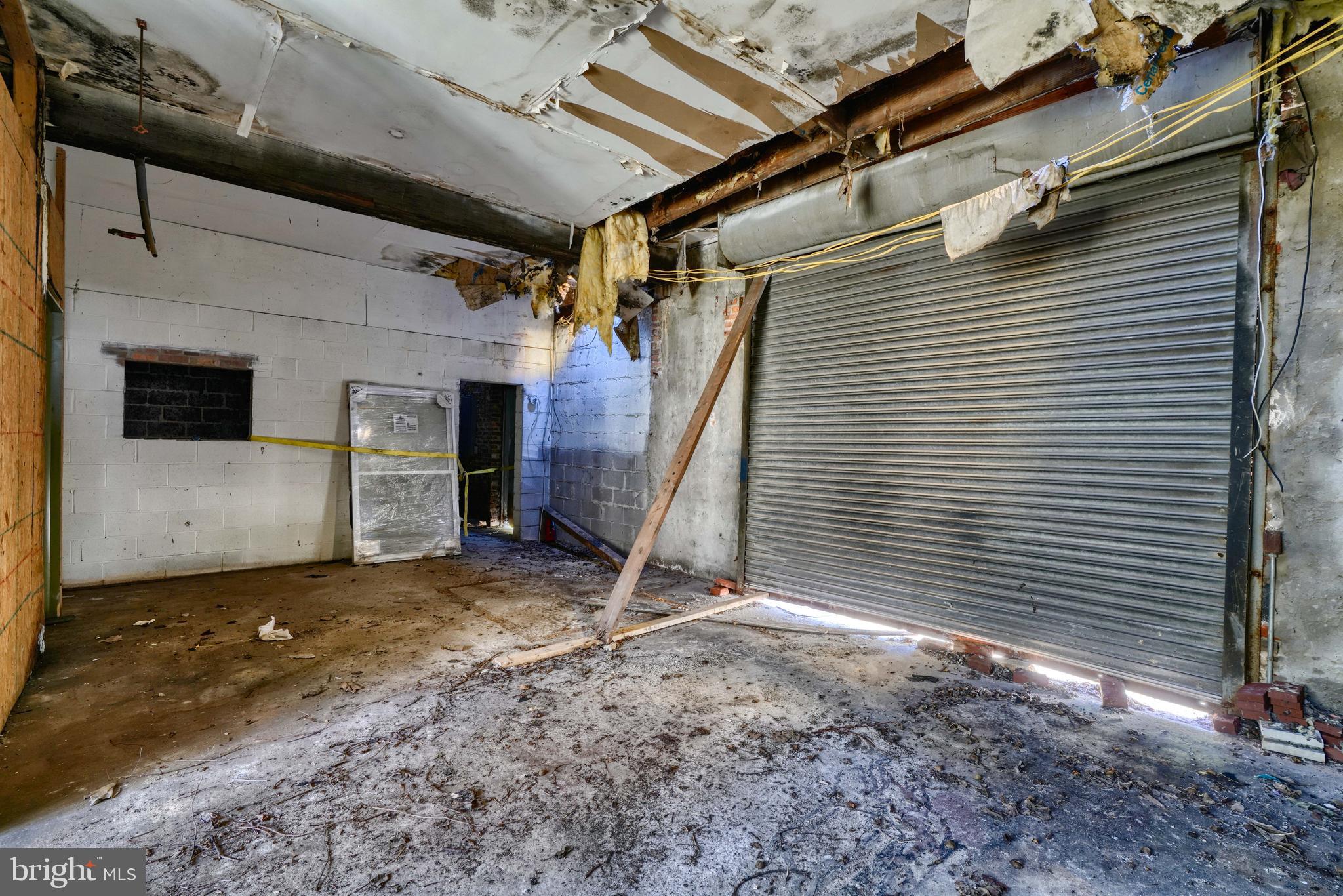 HOLLINS MARKET - Commercial Sale