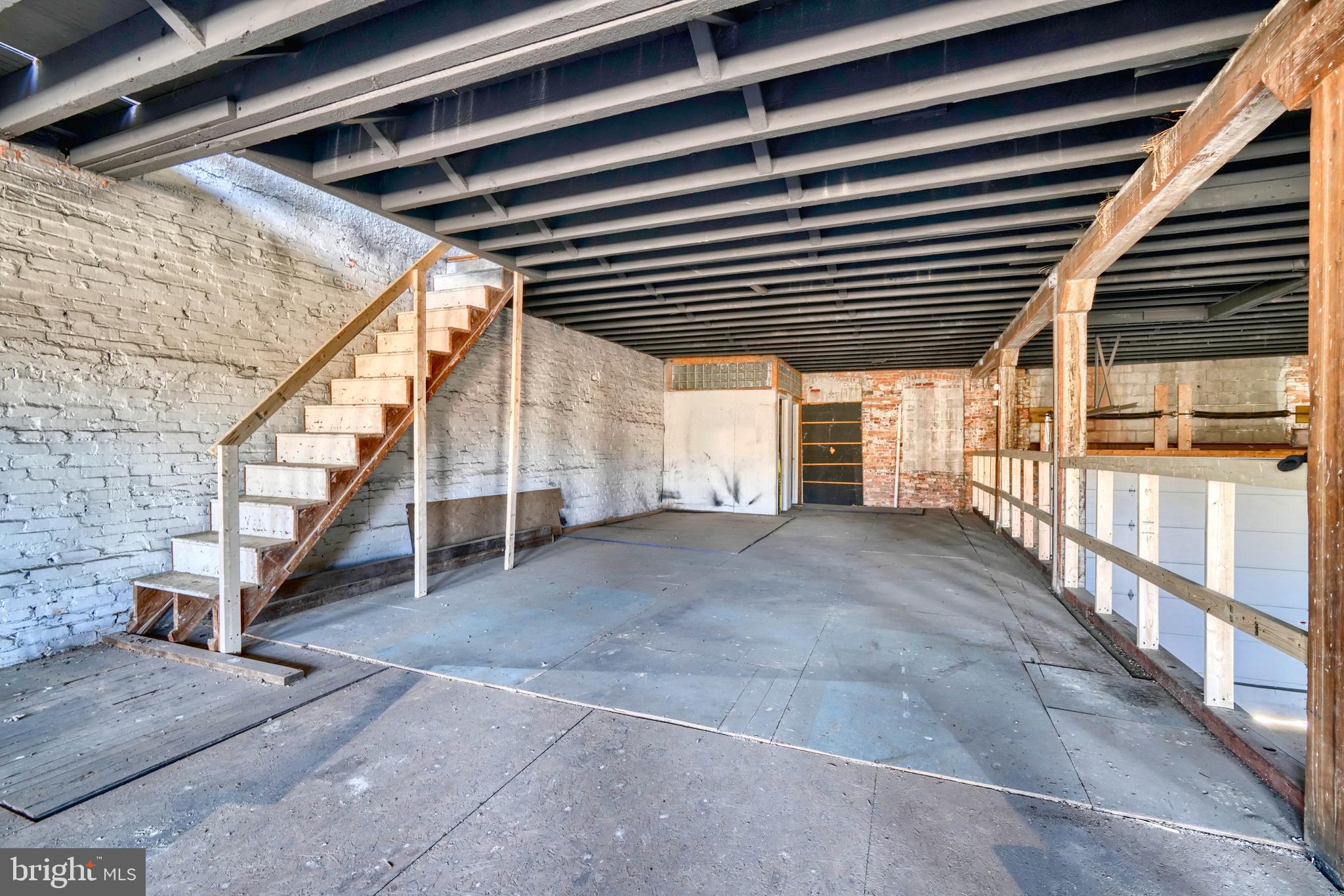 HOLLINS MARKET - Commercial Sale