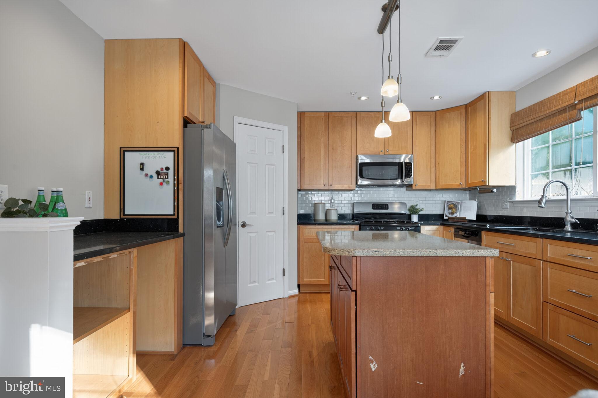 SOUTH HAMPTON SUB - Residential