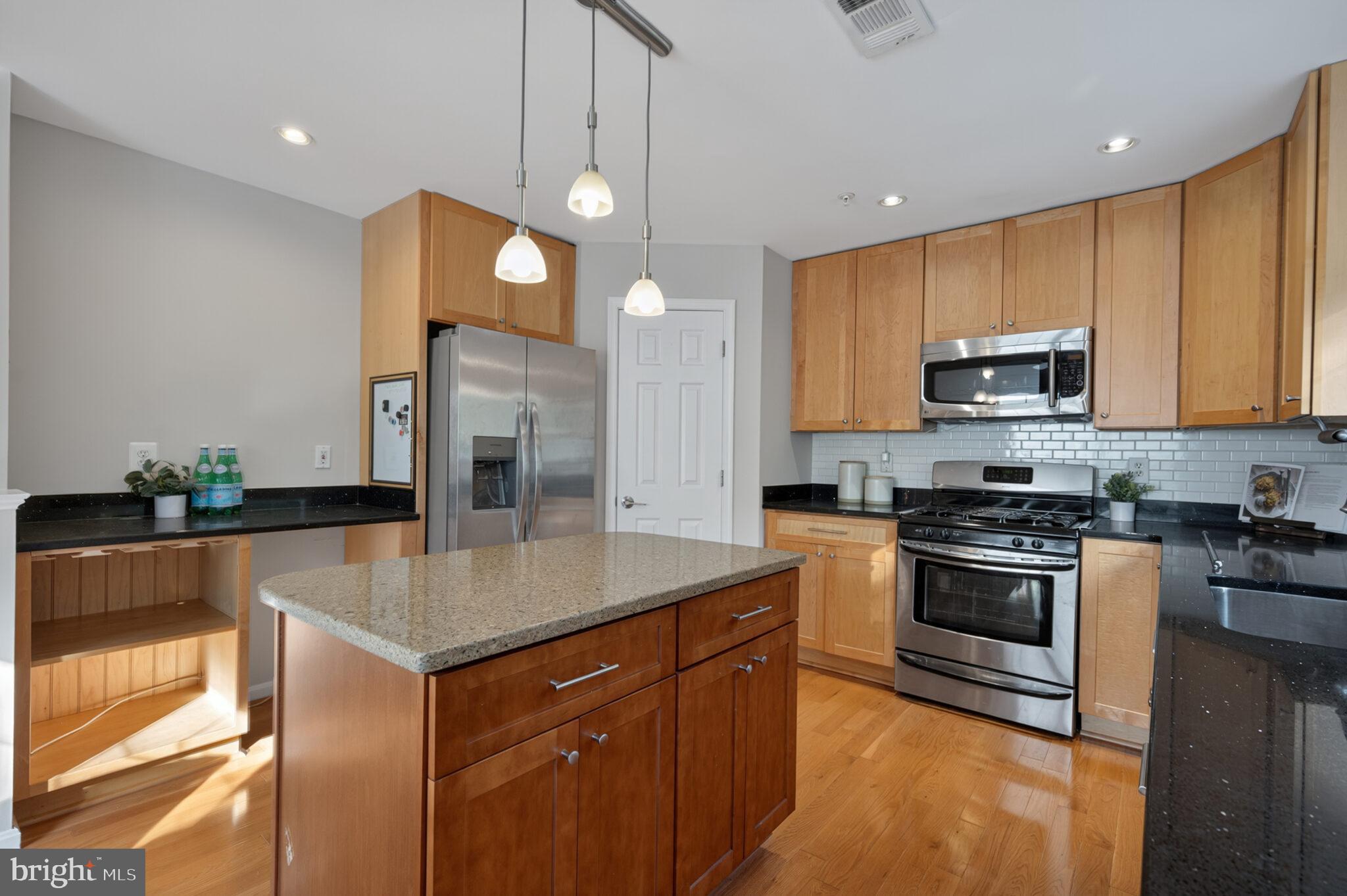 SOUTH HAMPTON SUB - Residential