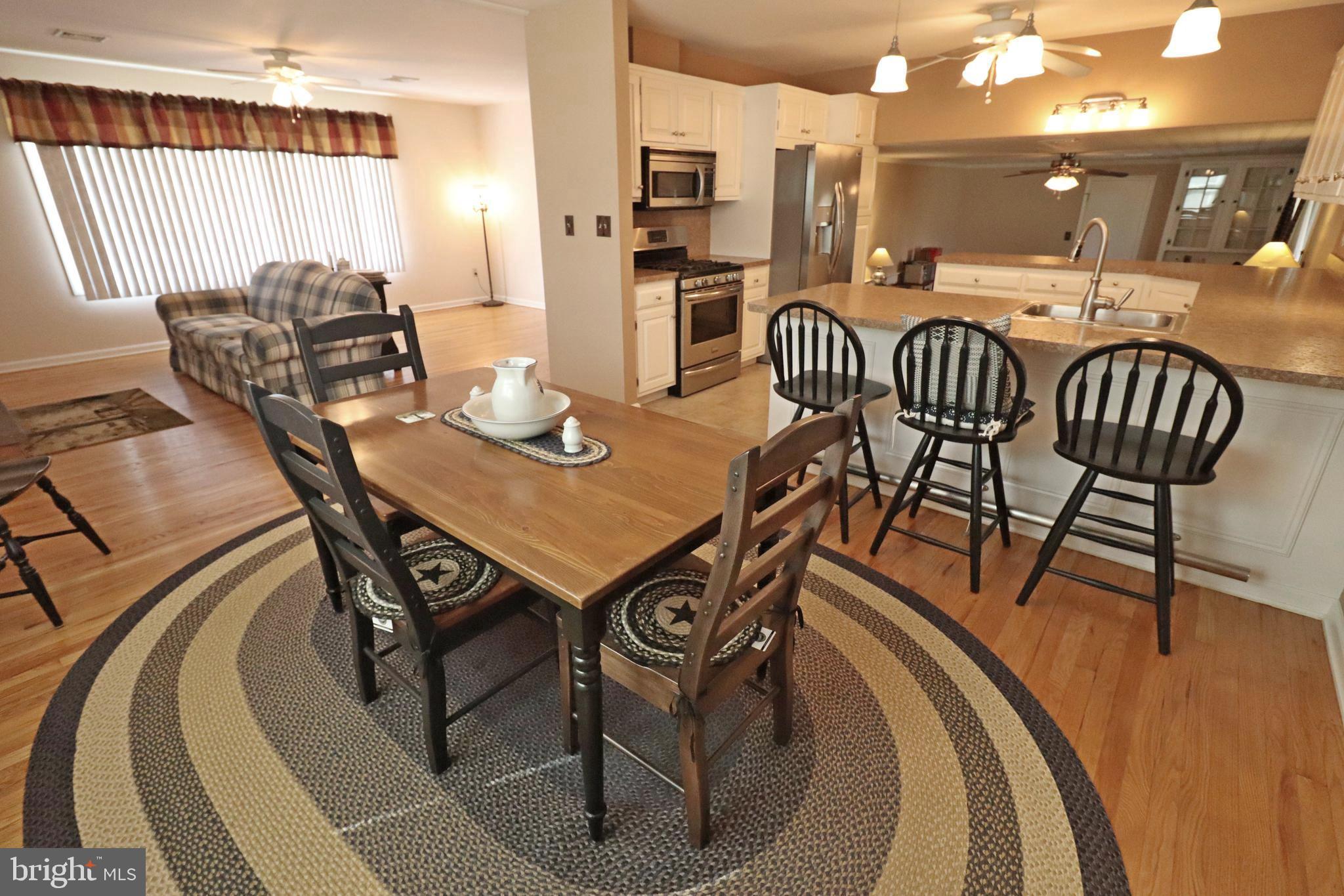 FOREST HILLS - Residential