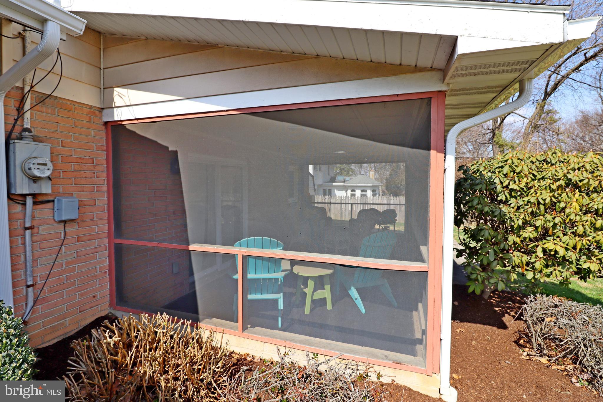 FOREST HILLS - Residential