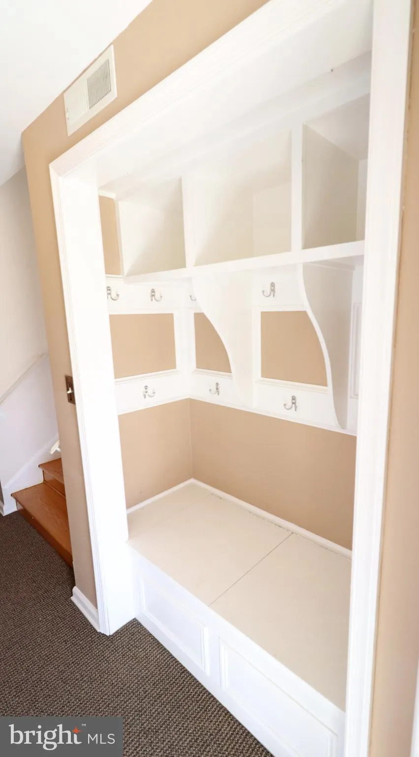 Leola, Pennsylvania 17540, United States, 3 Bedrooms Bedrooms, ,3 BathroomsBathrooms,Residential,Pending,103996